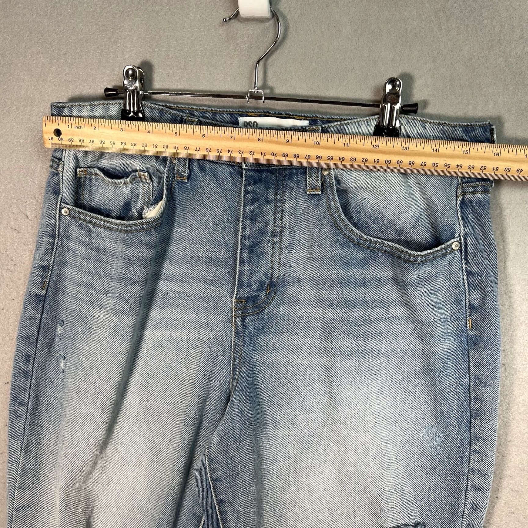 Rsq RSQ Rigid Denim Boyfriend Jeans Women 28 Blue Light Wash Button Fly Pockets Size 28" / US 6 / IT 42 - 2 Thumbnail