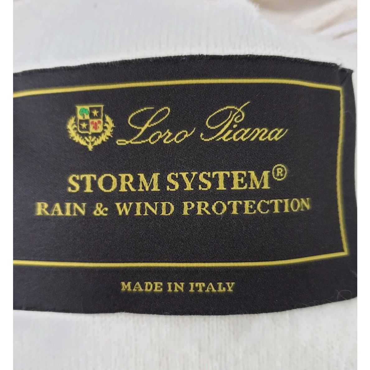 Loro Piana Loro Piana Ivory Storm Jacket - Size 42 Size M / US 6-8 / IT 42-44 - 4 Thumbnail