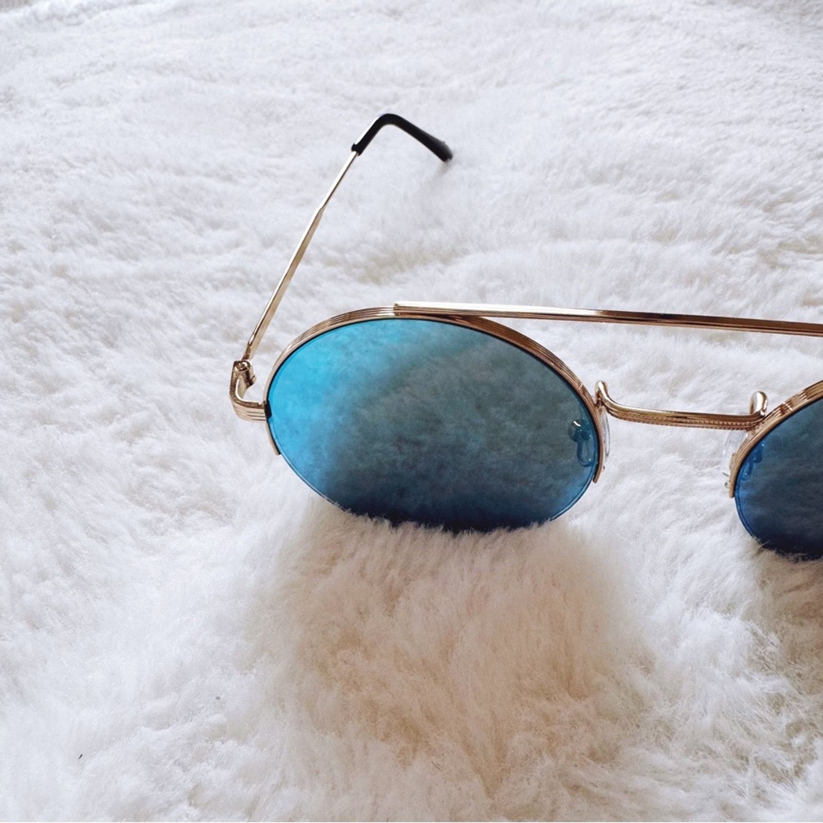 Other Carly Mirrored Blue Chic Round Sunglasses Size ONE SIZE - 5 Thumbnail