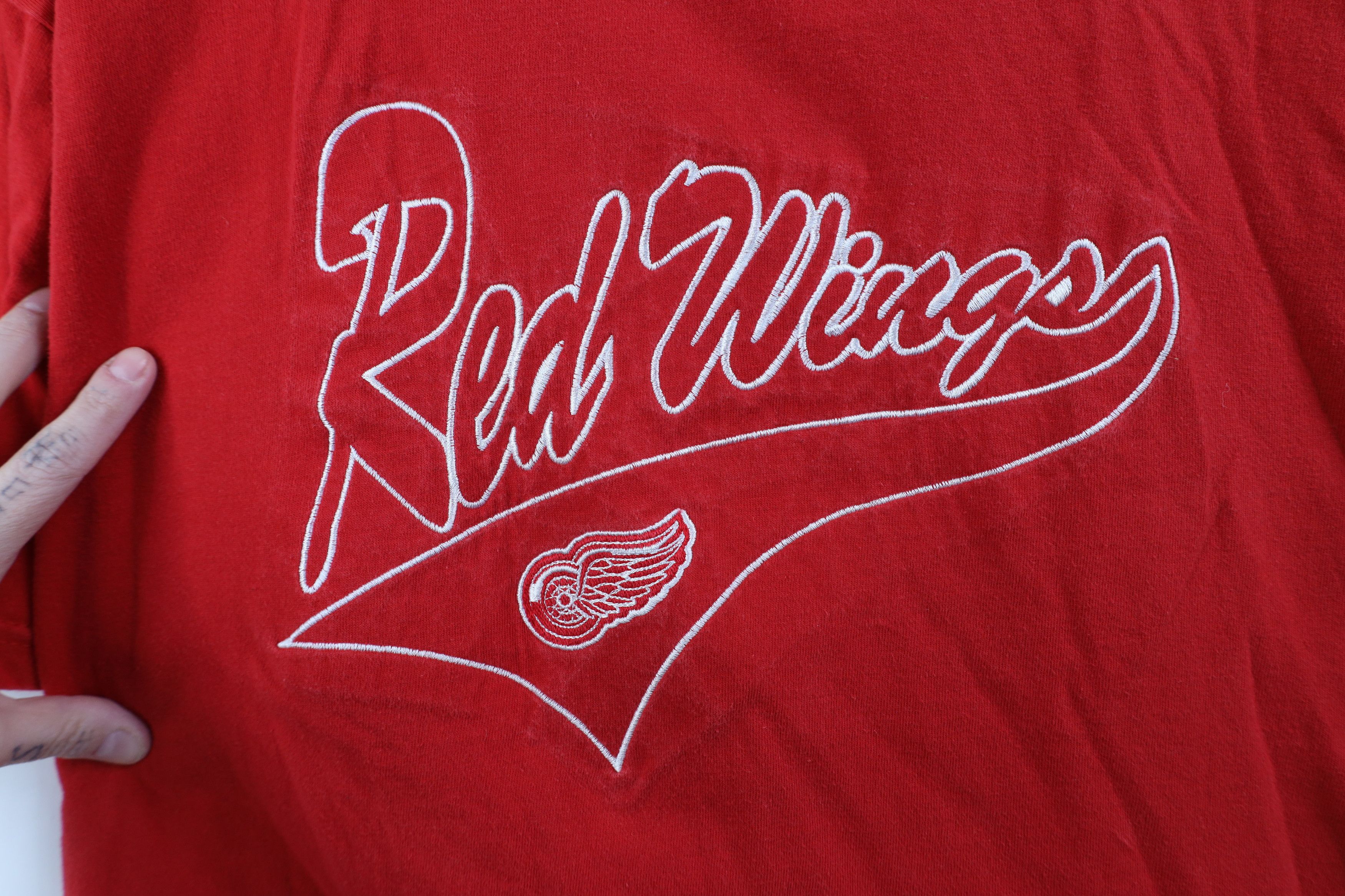 Vintage Vintage 90s Script Detroit Red Wings Hockey T-Shirt Red Size US XL / EU 56 / 4 - 4 Thumbnail