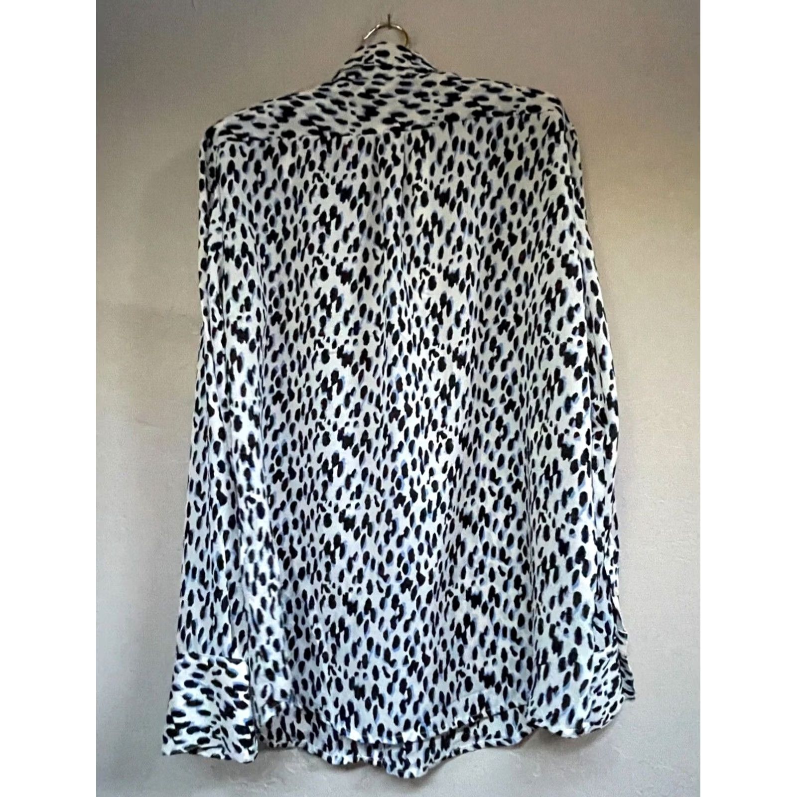 Banana Republic Banana Republic Womens Long Sleeve Animal Print Ruffle Shirt Top Blouse Medium Size M / US 6-8 / IT 42-44 - 2 Thumbnail