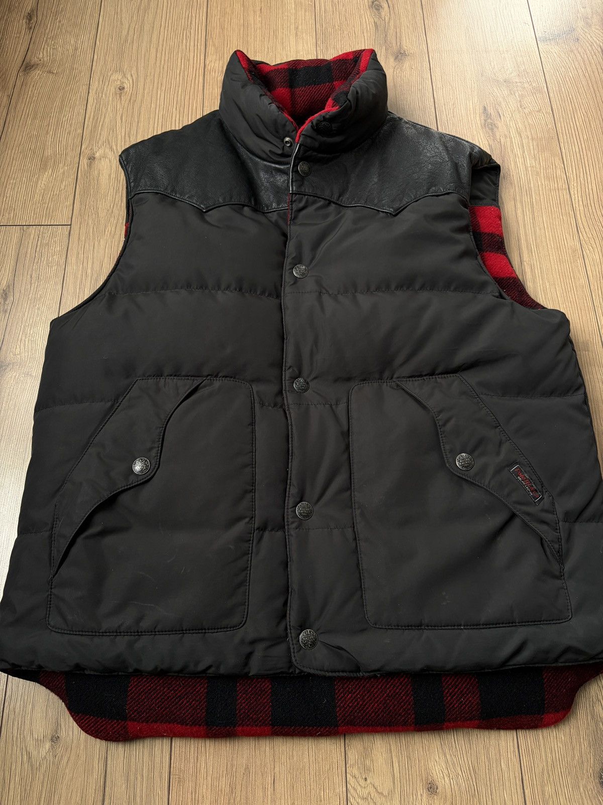 Polo Ralph Lauren Polo Ralph Lauren Buffalo Wool Check Down Reversible Vest Size US L / EU 52-54 / 3 - 19 Thumbnail