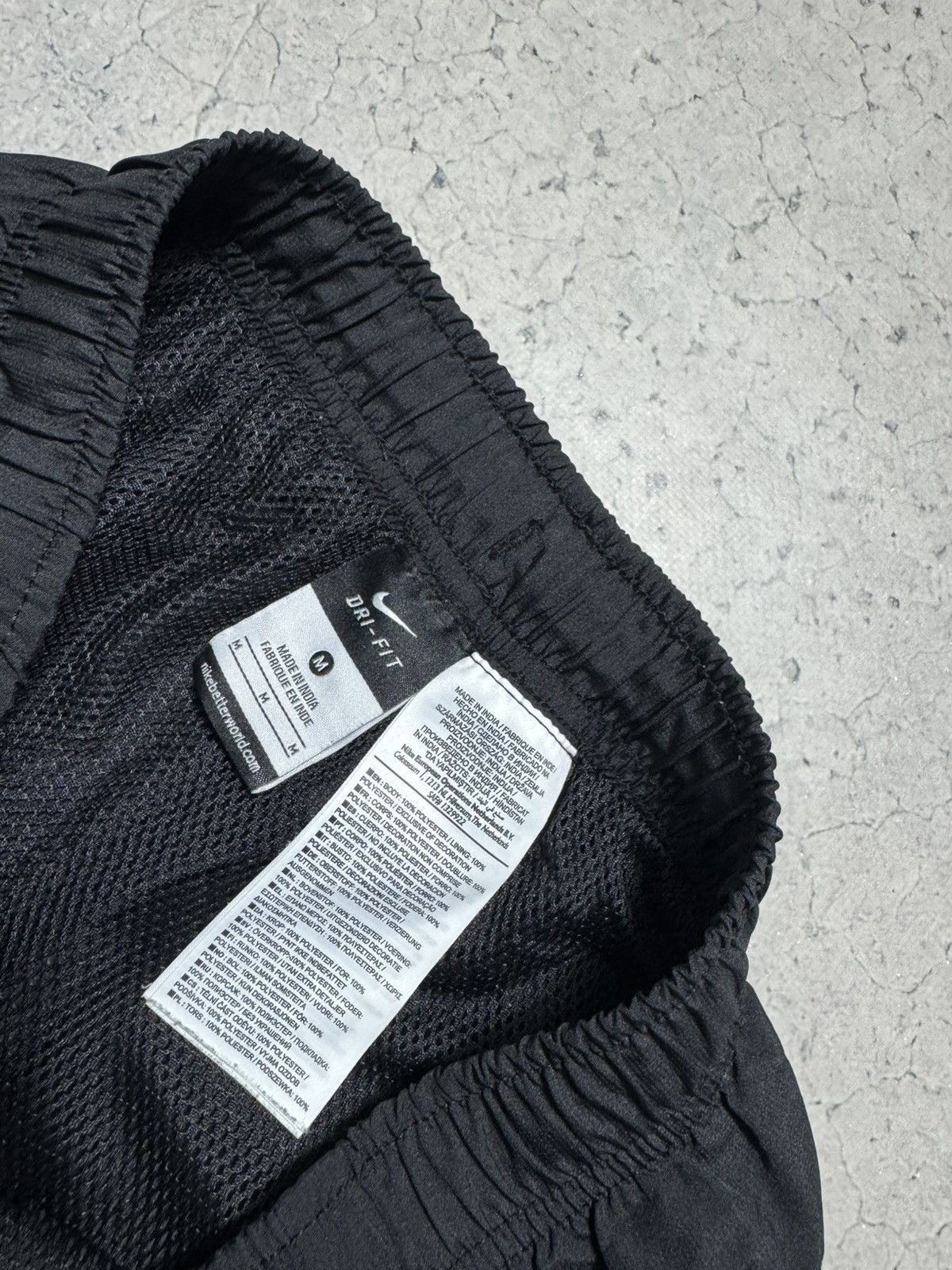 Nike Nike Vintage Nylon Baggy Track Pants Swoosh Y2K Drill Size M Size US 32 / EU 48 - 6 Thumbnail