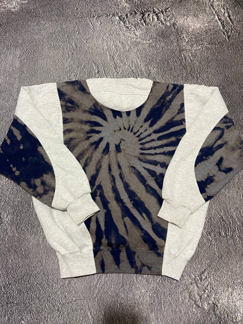 Nike Vintage Nike big print custom fit rare sweatshirt Size US L / EU 52-54 / 3 - 4 Thumbnail