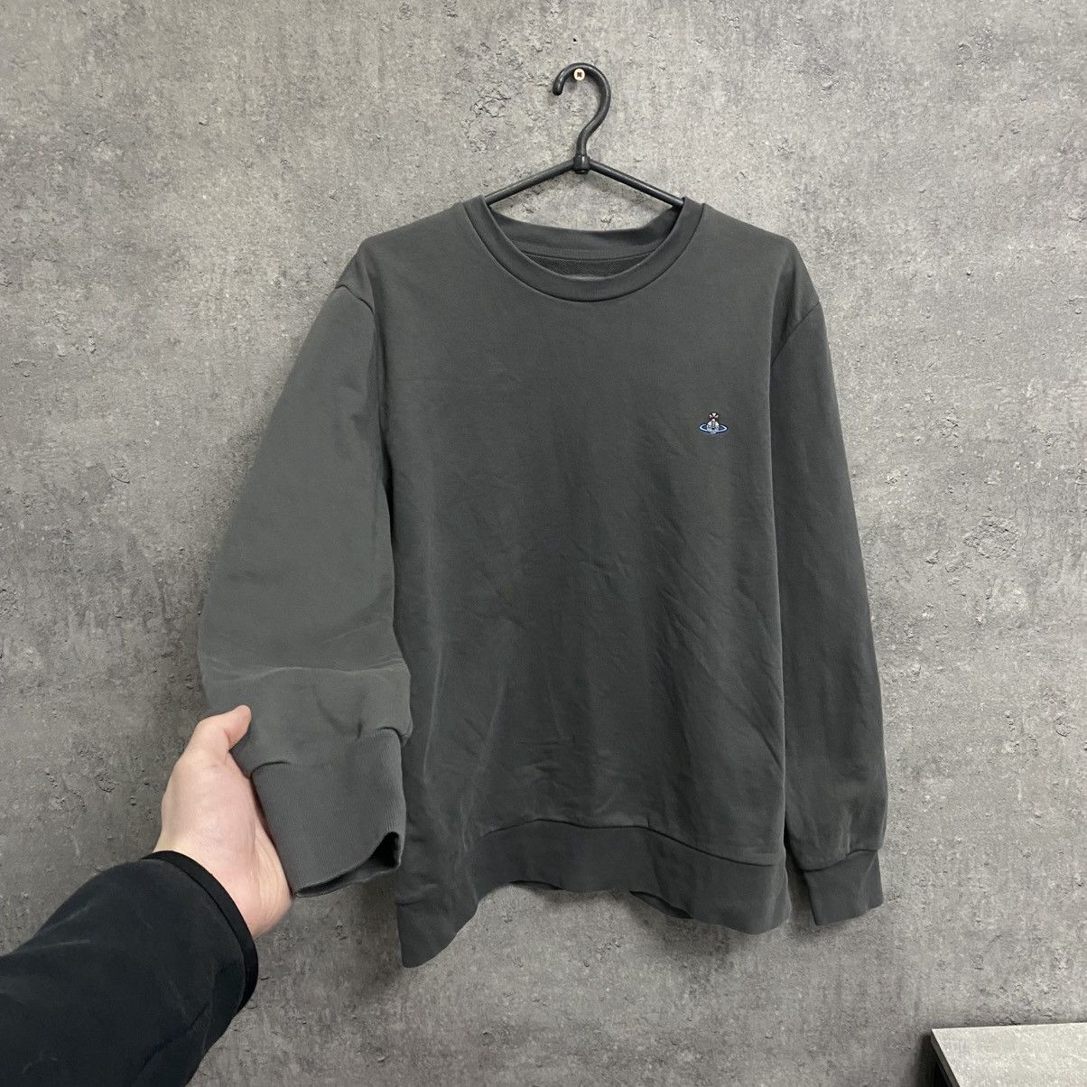 Vivienne Westwood Vintage Vivienne Westwood Sweatshirt Orb Logo Basic Pullover Size US M / EU 48-50 / 2 - 2 Thumbnail