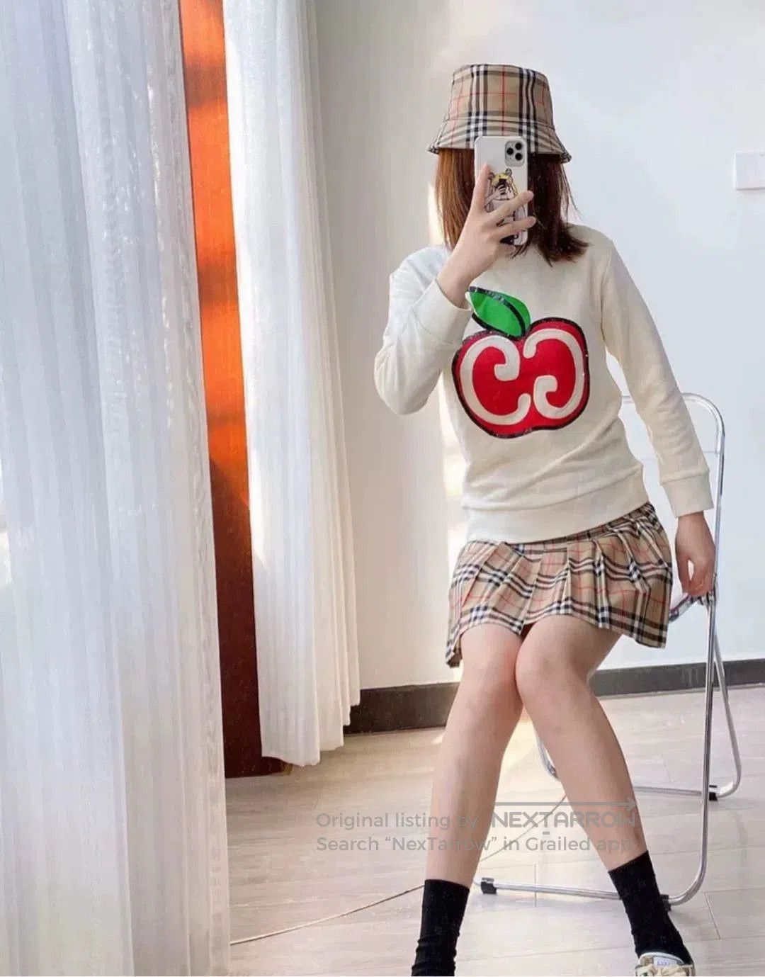 Gucci Gucci Apple Print Sweatshirt. Size XS / US 0-2 / IT 36-38 - 6 Thumbnail