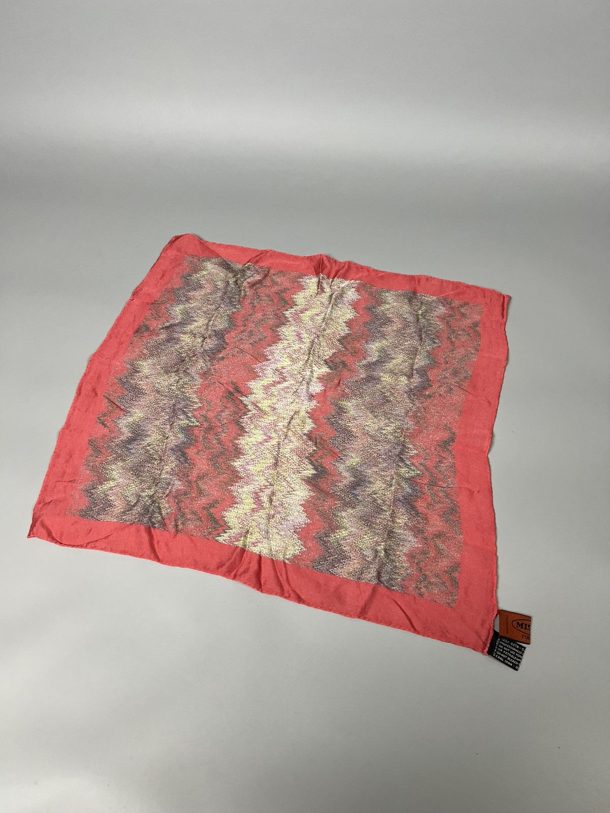Missoni (44x44cm) Rare Missoni silk scarf geometric print Size ONE SIZE - 1 Thumbnail