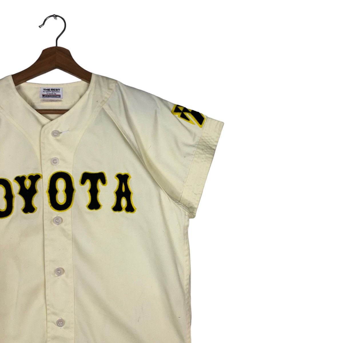 Japanese Brand 🔥Vintage Sports Jersey Descente Toyota Big Logo Spell Out Size US M / EU 48-50 / 2 - 6 Thumbnail