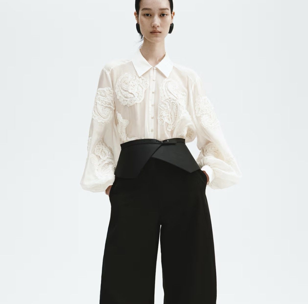 H&M H&M Cream Embroidered Semi-sheer Beaded Button-up Blouse Size S / US 4 / IT 40 - 2 Thumbnail