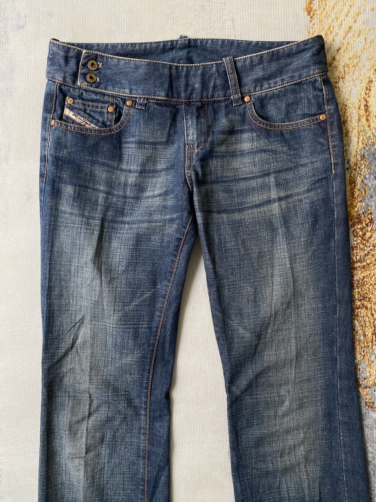 Diesel Vintage Diesel Low Rise Flare Blue Faded Denim Size US 28 / EU 44 - 4 Thumbnail