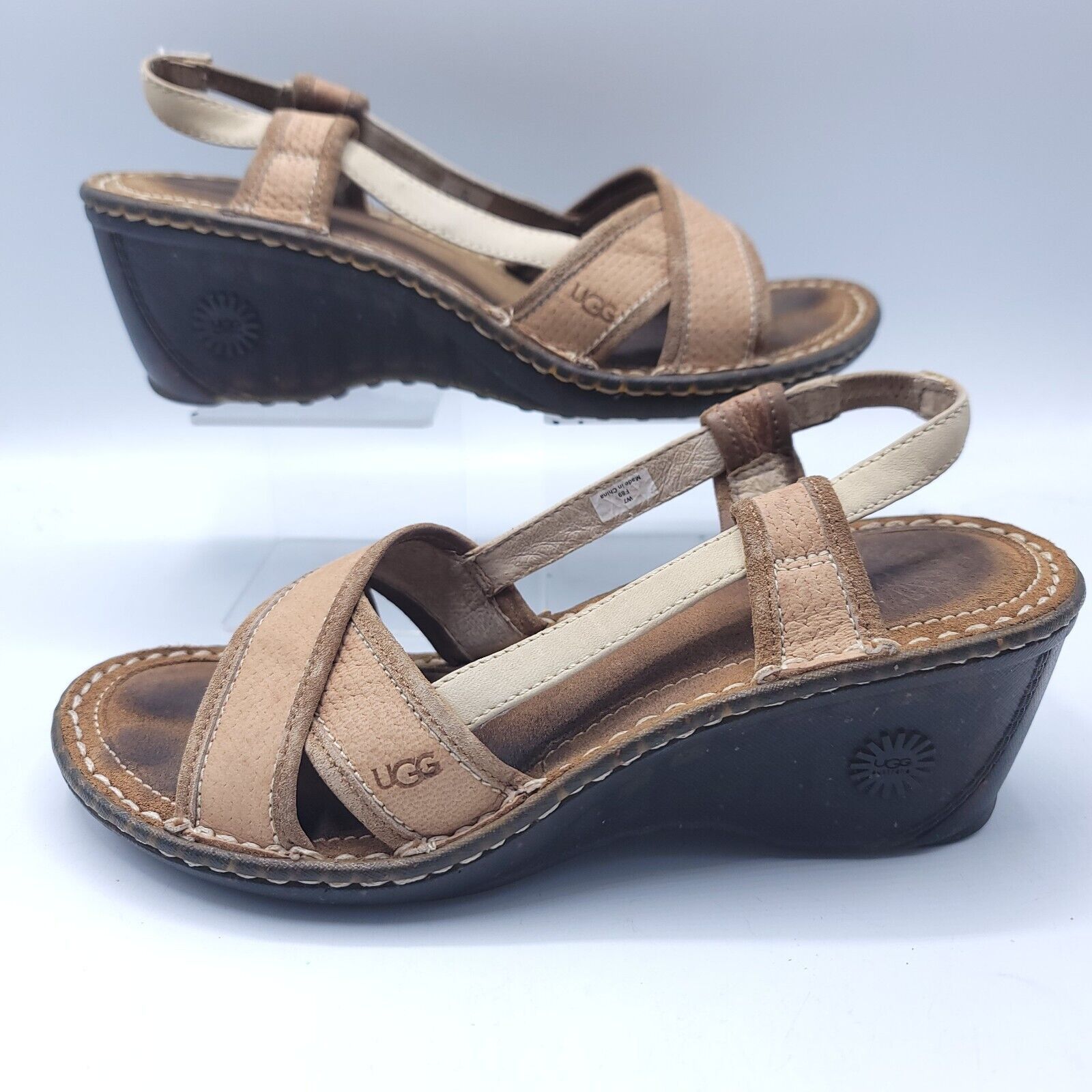 Ugg UGG Slip On Leather Slide Sandals Womens Size 7 Beige Black Size US 7 / IT 37 - 5 Thumbnail