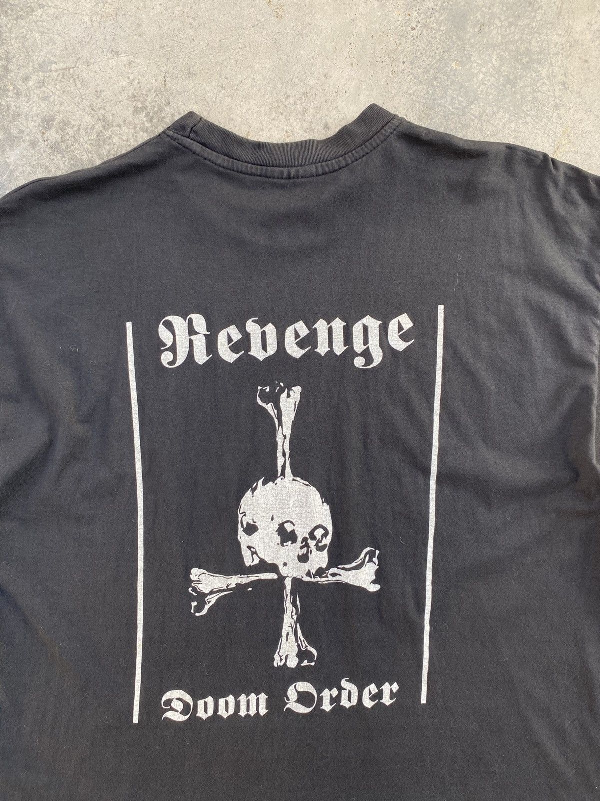 Band Tees Sick🔥Rare Vintage Revenge War Metal Band Tees Size US XL / EU 56 / 4 - 6 Thumbnail