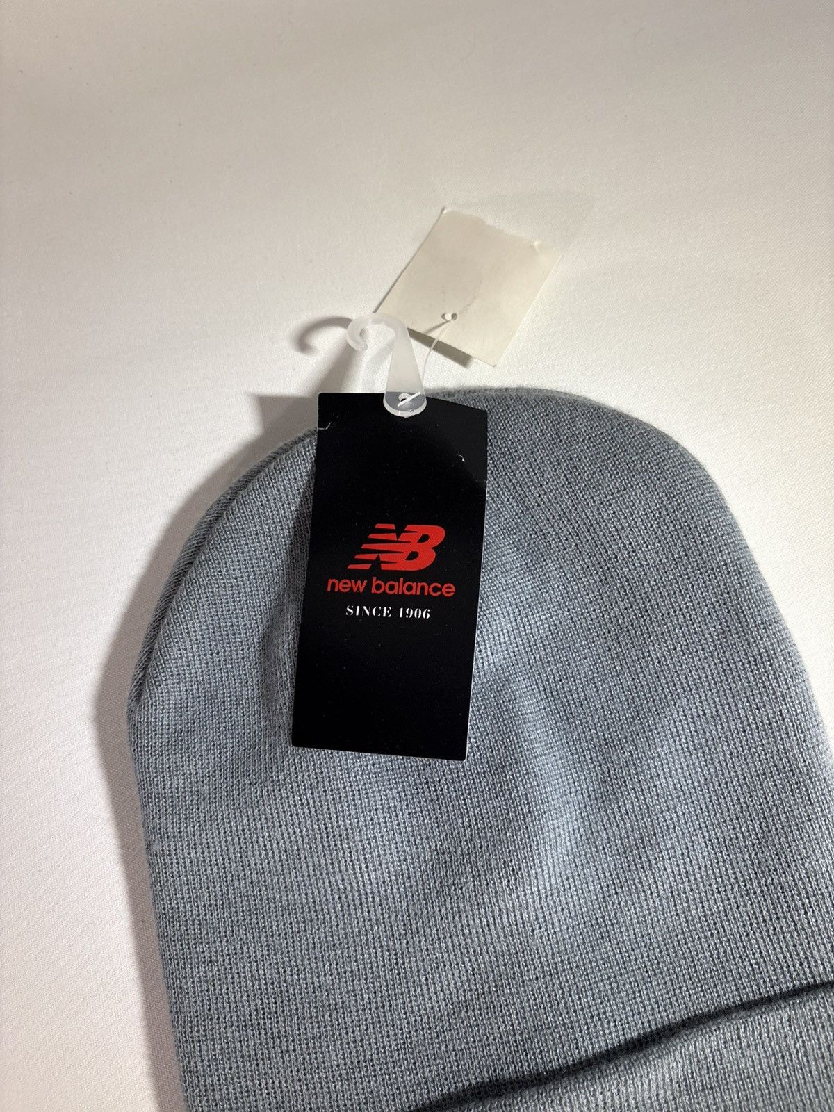 New Balance Vintage Y2K New Balance Minimal Logo Grey Winter Hat Beanie Size ONE SIZE - 10 Thumbnail