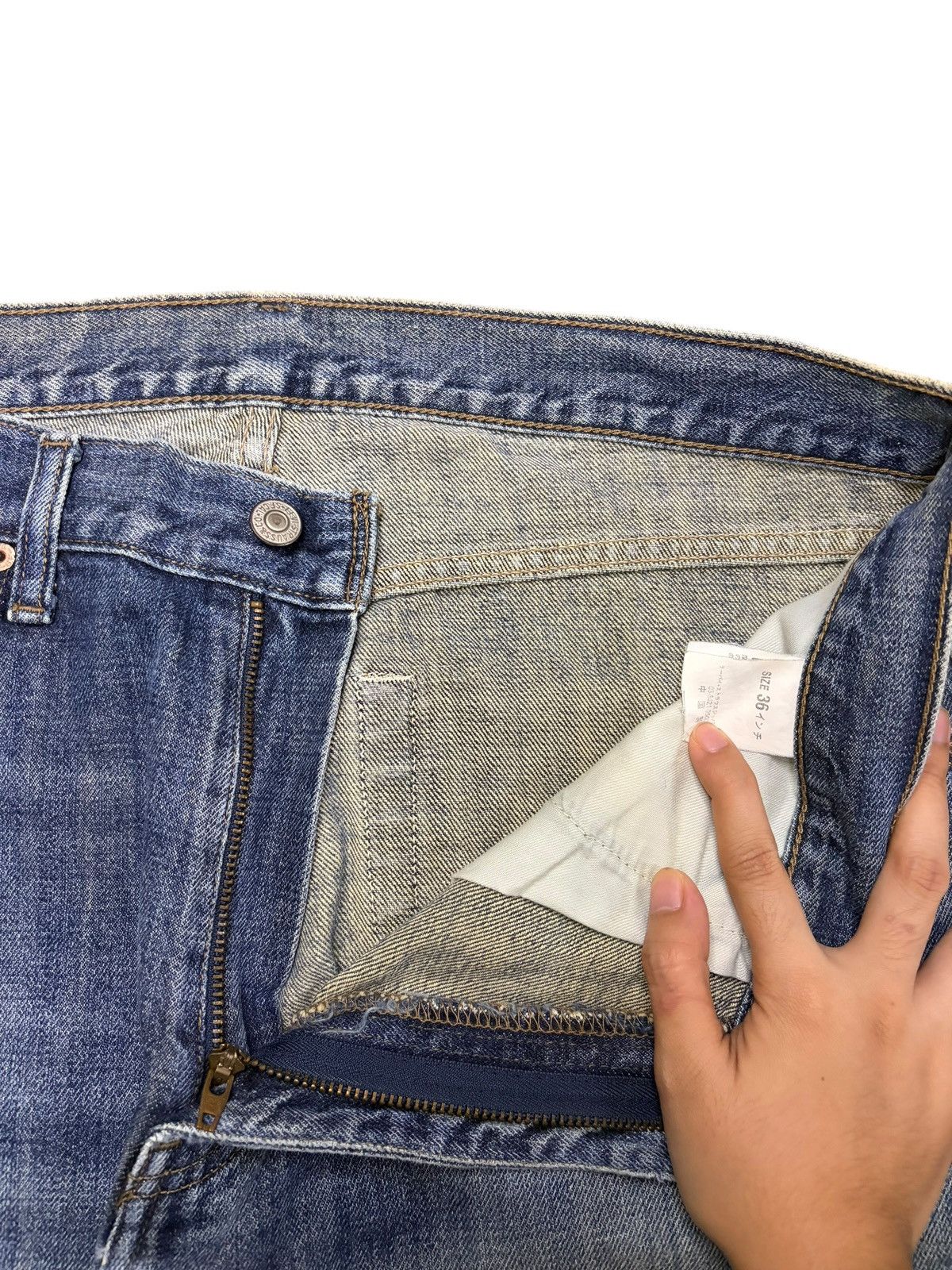 Levi's Vintage Levis 533 Faded Wash Distressed Loose Jeans Size US 35 - 5 Thumbnail