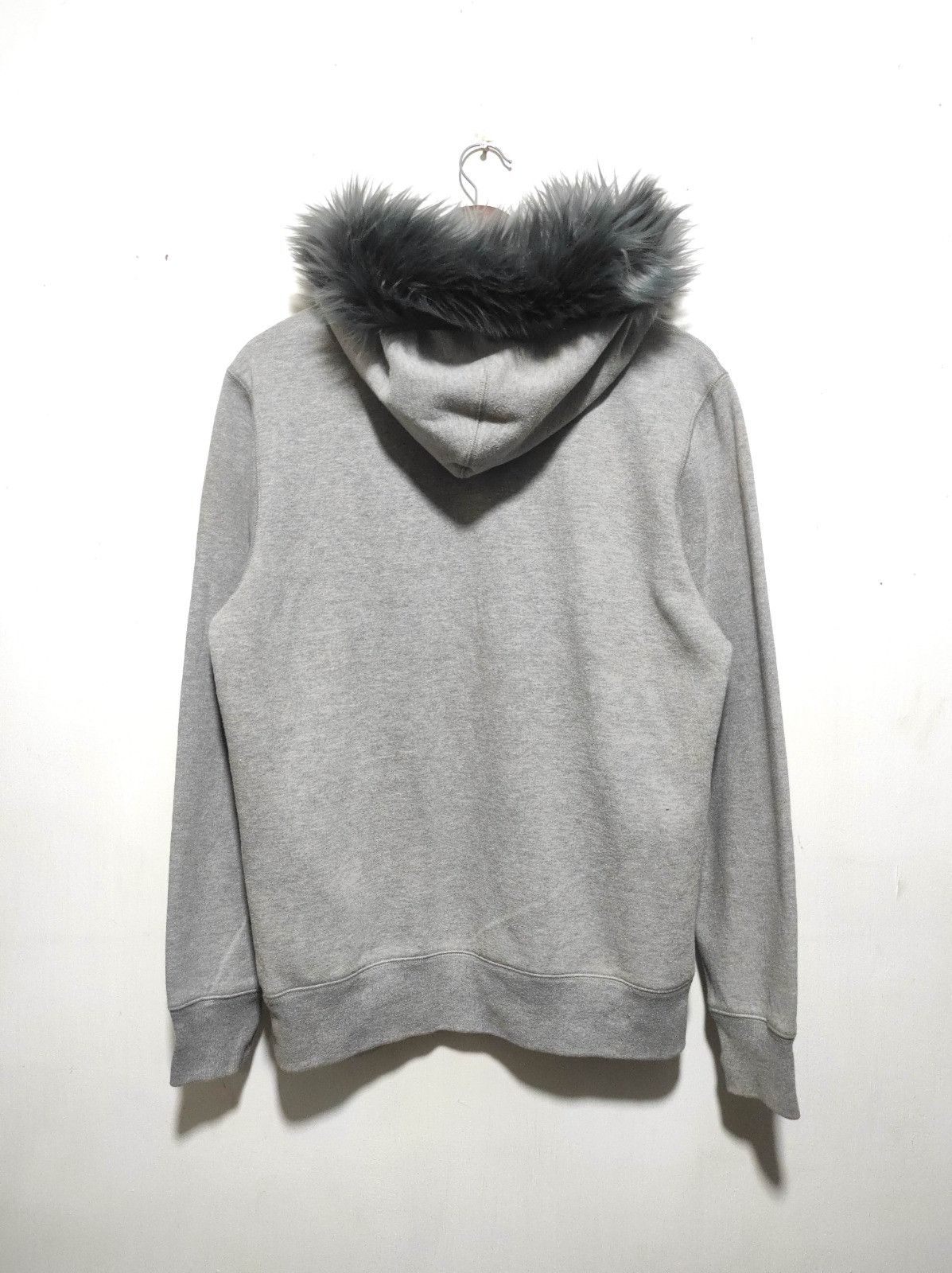 Who A.U. Who A.U fur hoodie Size US M / EU 48-50 / 2 - 9 Thumbnail