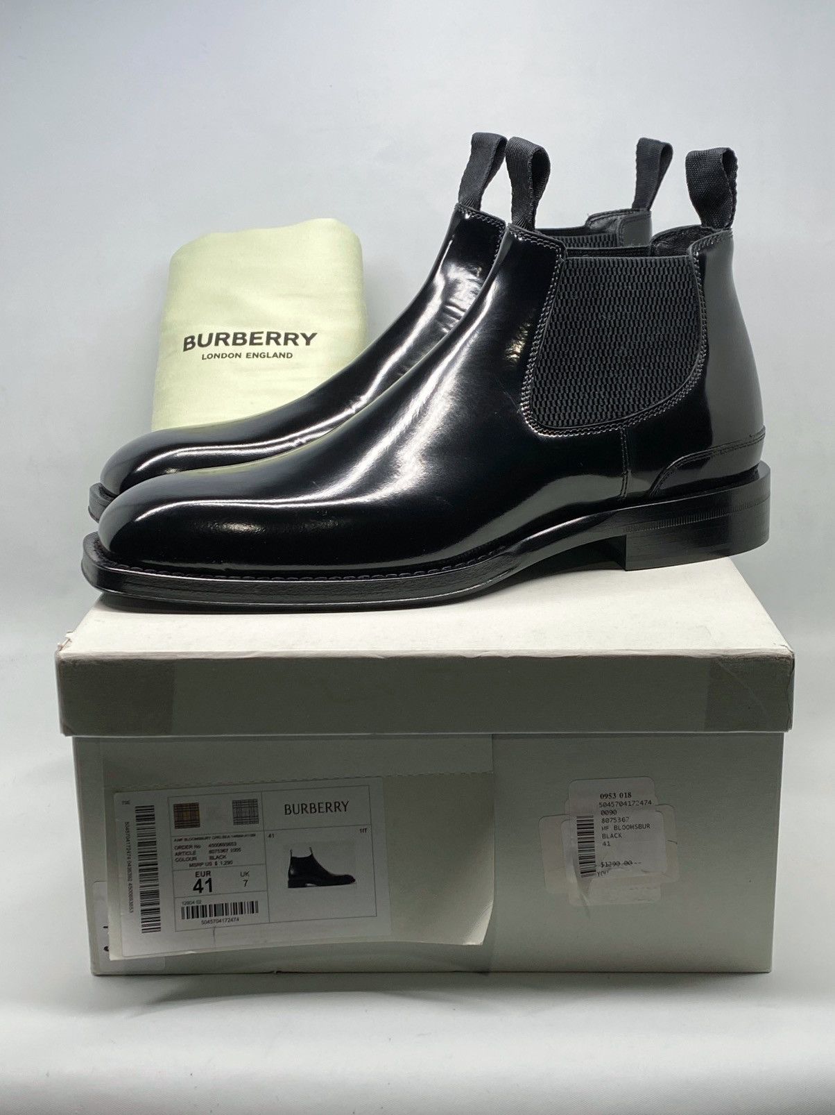 Burberry Square-Toe Leather Chelsea Boots size 41/us size 8