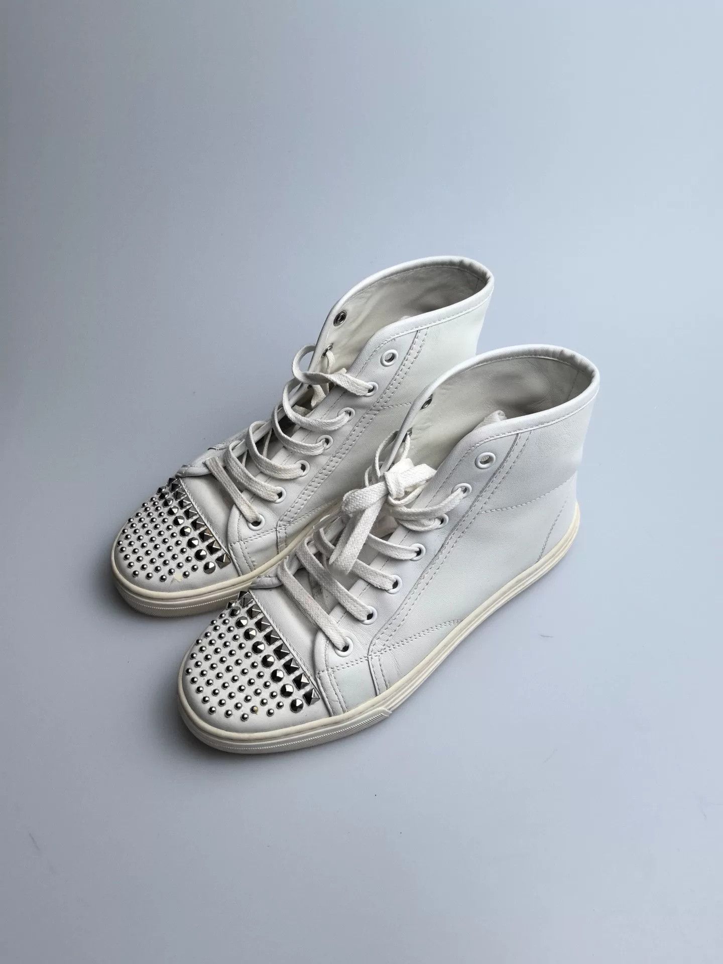 Gucci Gucci White Hitop Sneakers us_5 Women Size US 5 / IT 35 - 1 Thumbnail