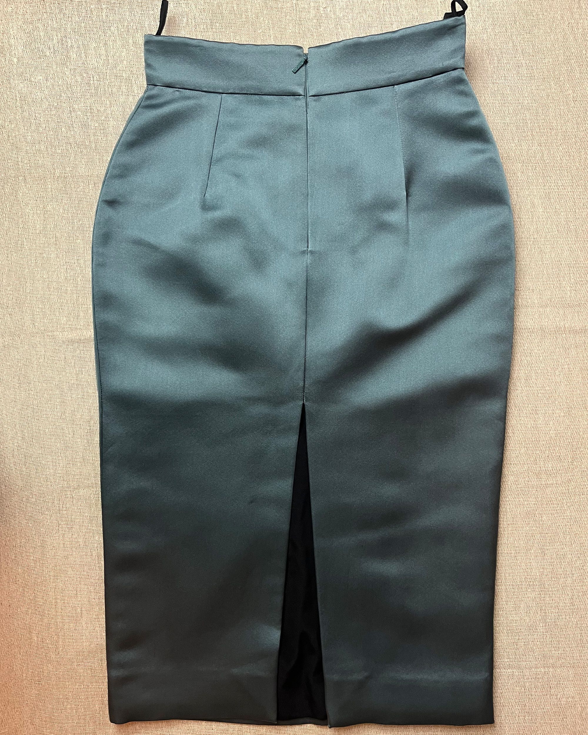 Gucci Gucci Fall ’13 Frida Giannini Era Silk two piece Suit Size M / US 6-8 / IT 42-44 - 13 Thumbnail
