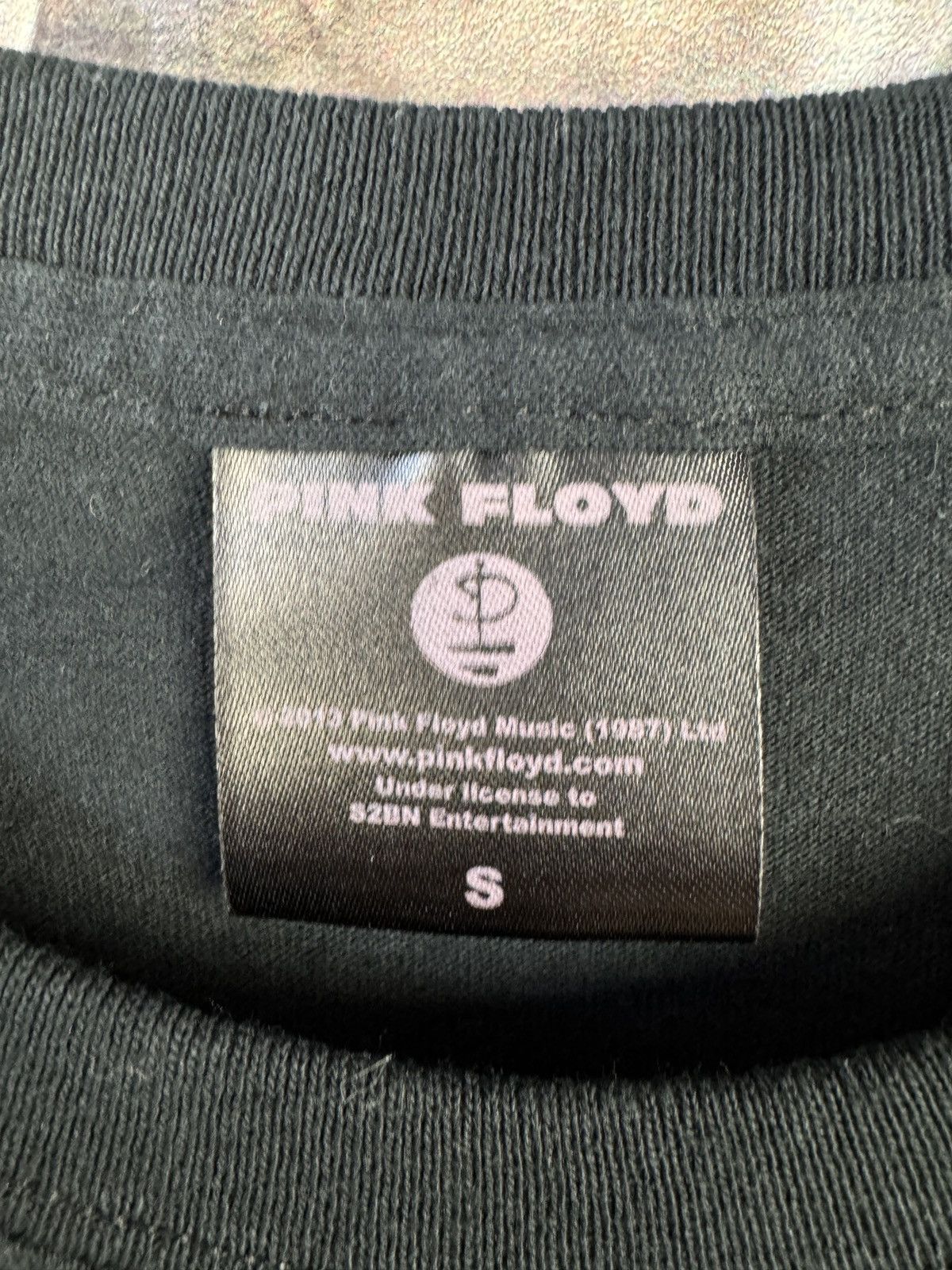 Pink Floyd Men’s 2013 Pink Floyd Music (1987) T-Shirt Size Small Size US S / EU 44-46 / 1 - 8 Thumbnail