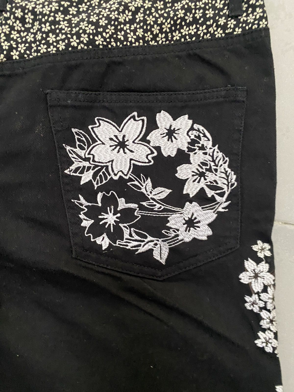 Japanese Brand JAPAN BRAND TATOO JEANS KOI FISH SUKAJAN YAKUZA STYLE Size US 40 / EU 56 - 5 Thumbnail