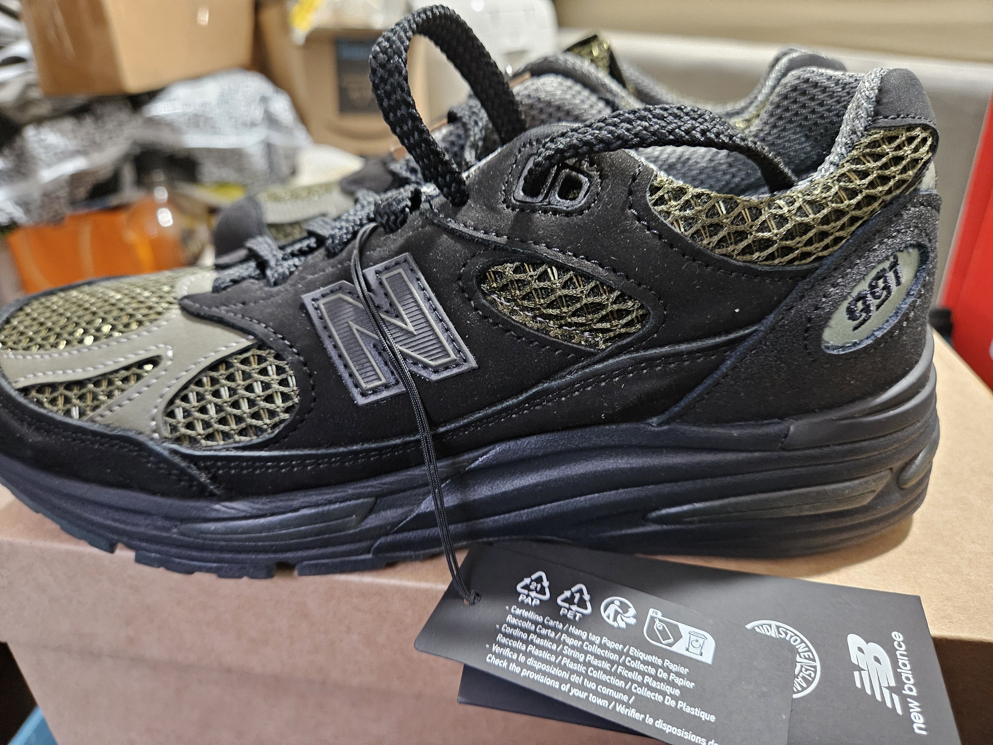 New Balance × Stone Island NEW BALANCE X STONE ISLAND 991 V2 New Balance × Stone Island NEW BALANCE X STONE ISLAND 991 V2