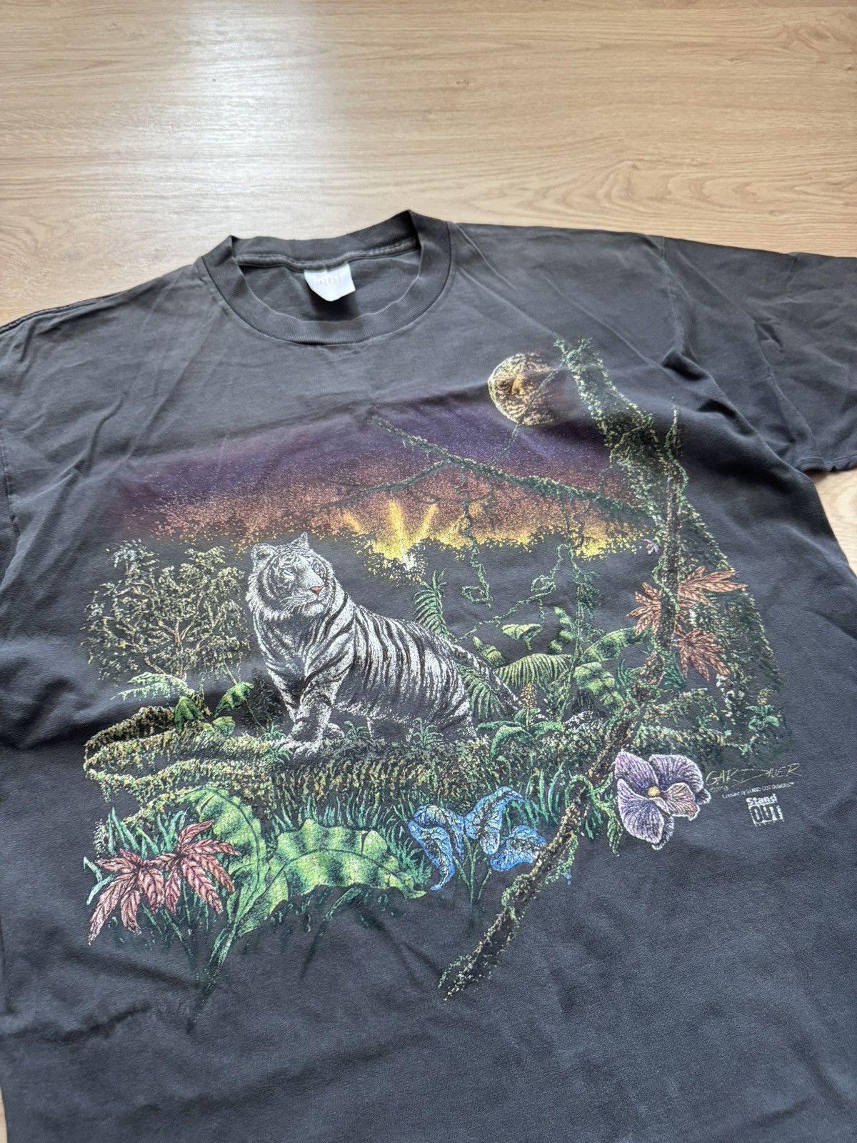 Vintage Vintage 1993 Gardner Made In USA Natures Sunfaded T-Shirt Size US XL / EU 56 / 4 - 2 Thumbnail