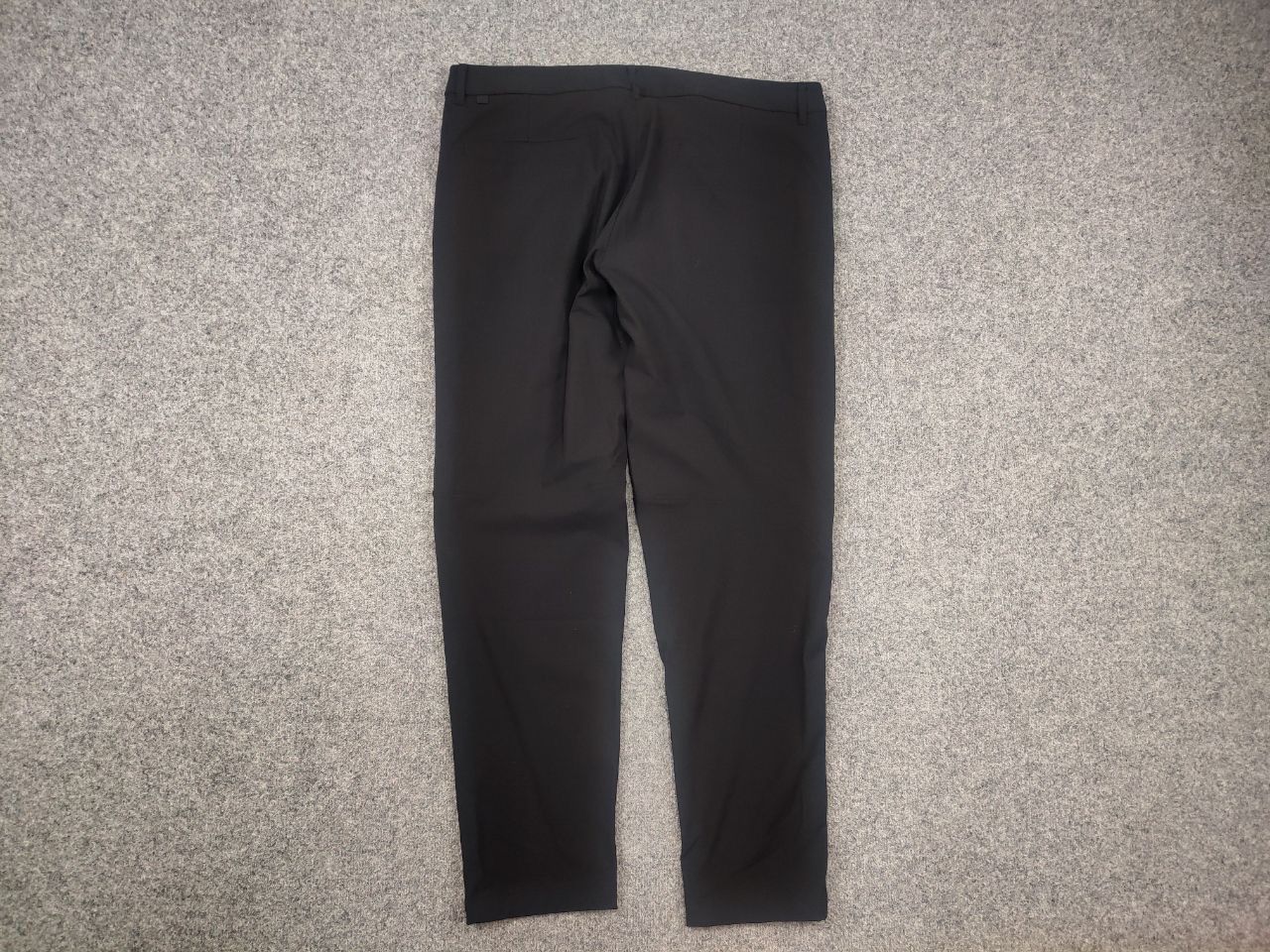 Lululemon lululemon Athletica Black Minimalist Straight Trouser Pants Size US 38 / EU 54 - 8 Thumbnail