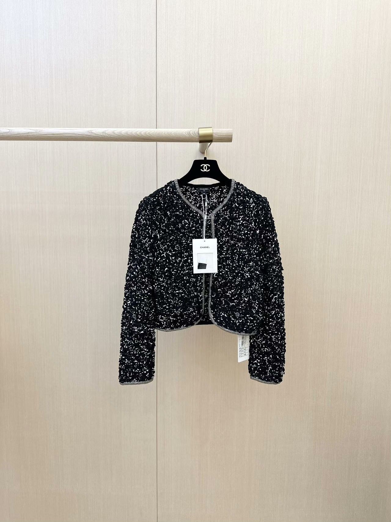 Chanel Chanel 25P Black White Crystal Trim Jacket Size US M / EU 48-50 / 2 - 1 Thumbnail