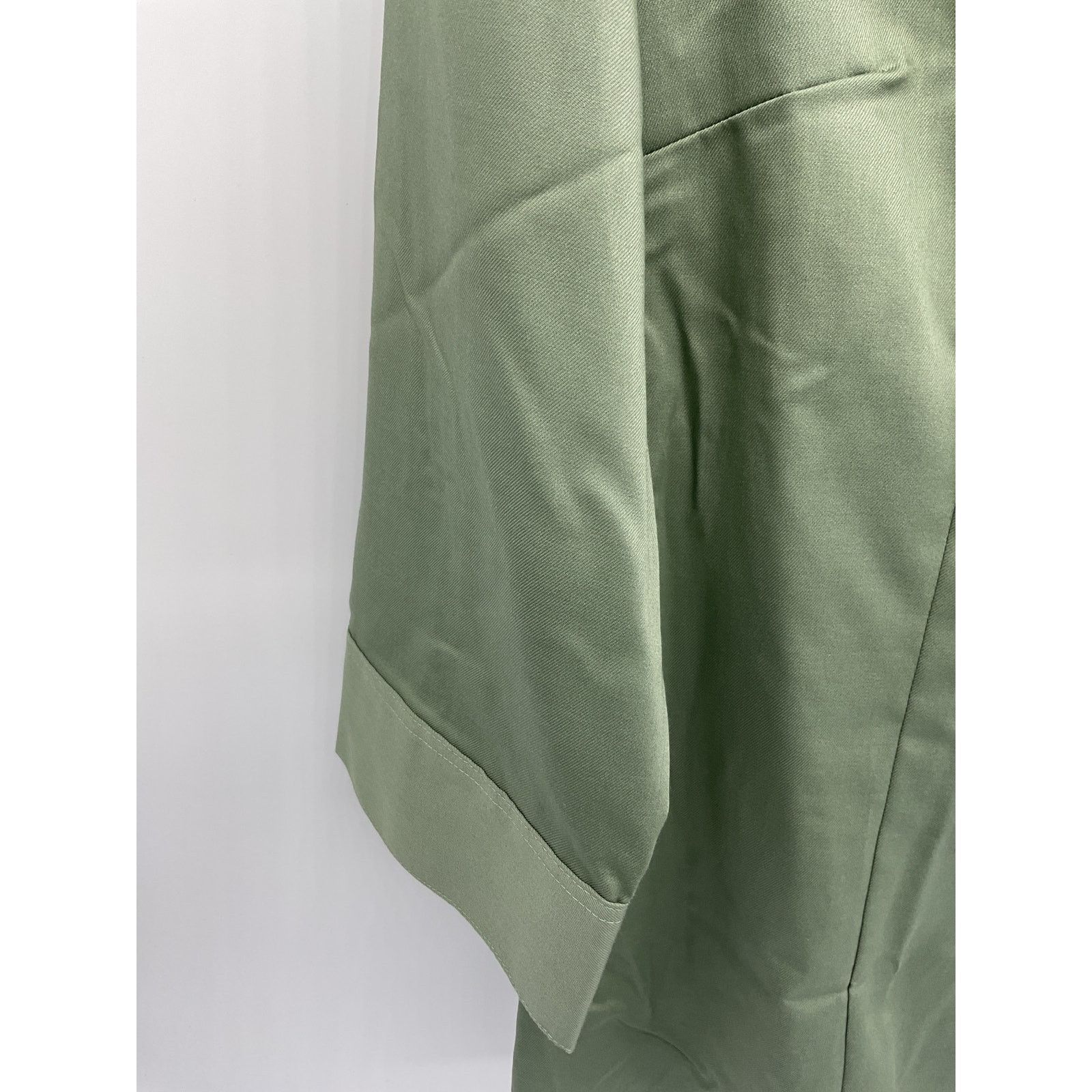 Van Heusen Van Heusen Women’s Button Up Dress Shirt - Size 8-10/ L-S Size L / US 10 / IT 46 - 5 Thumbnail