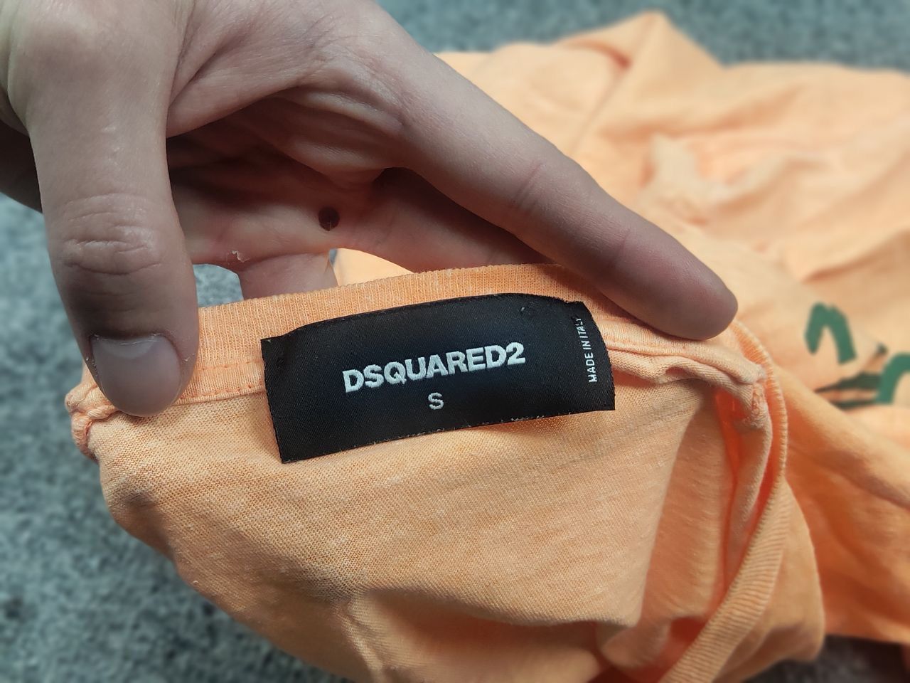 Dsquared2 Dsquared2 Design Peach Longsleeve Spellout Logo T-shirt Size US S / EU 44-46 / 1 - 11 Thumbnail