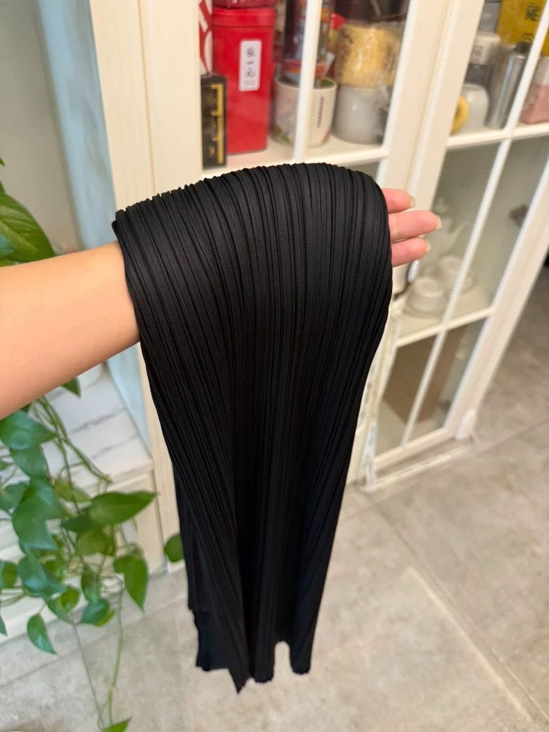 Issey Miyake Issey Miyake size:5 black dress Size XS / US 0-2 / IT 36-38 - 7 Thumbnail