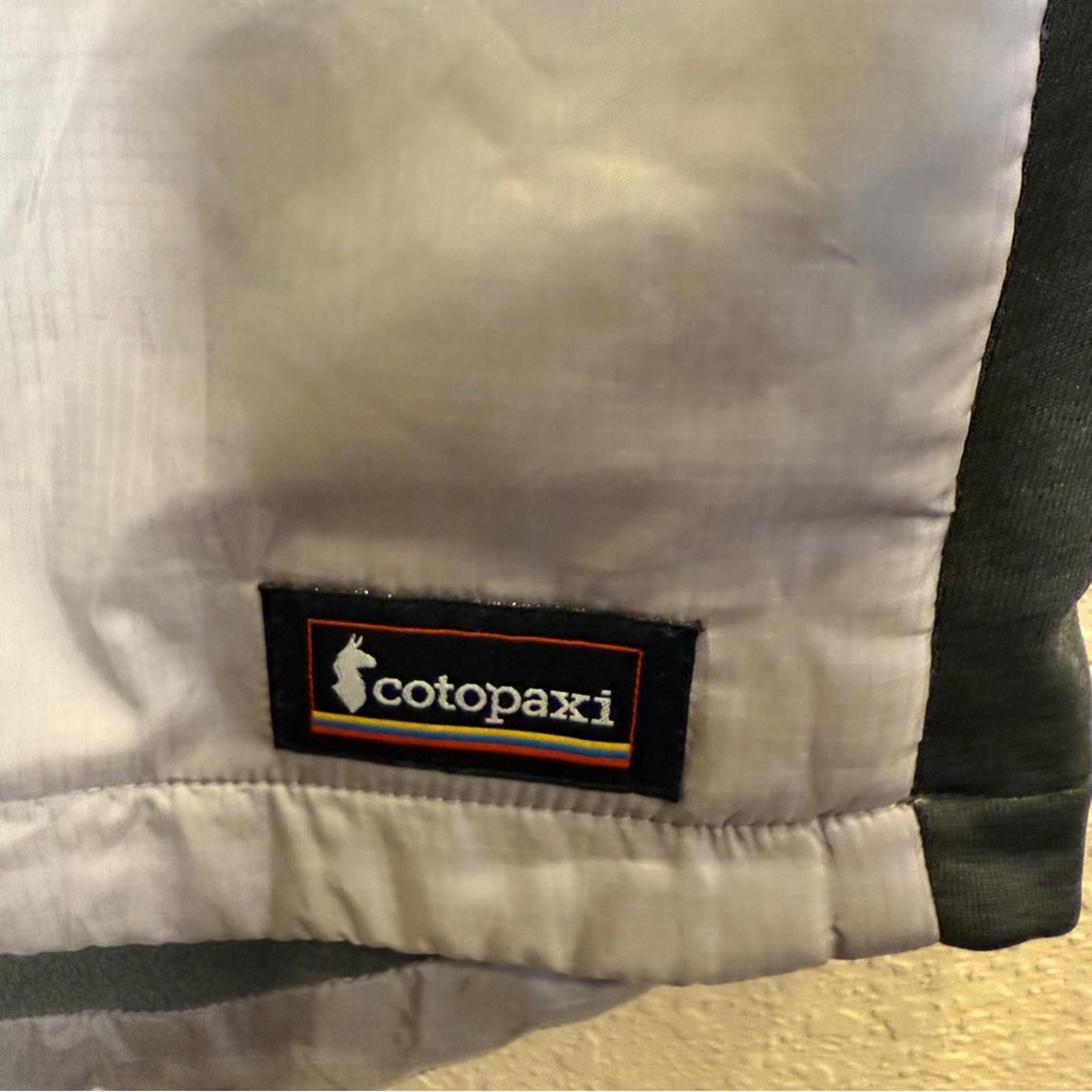 Cotopaxi Men’s Cotopaxi Altiplano Gray and Black Polartec Vest Sz L Size US L / EU 52-54 / 3 - 5 Thumbnail