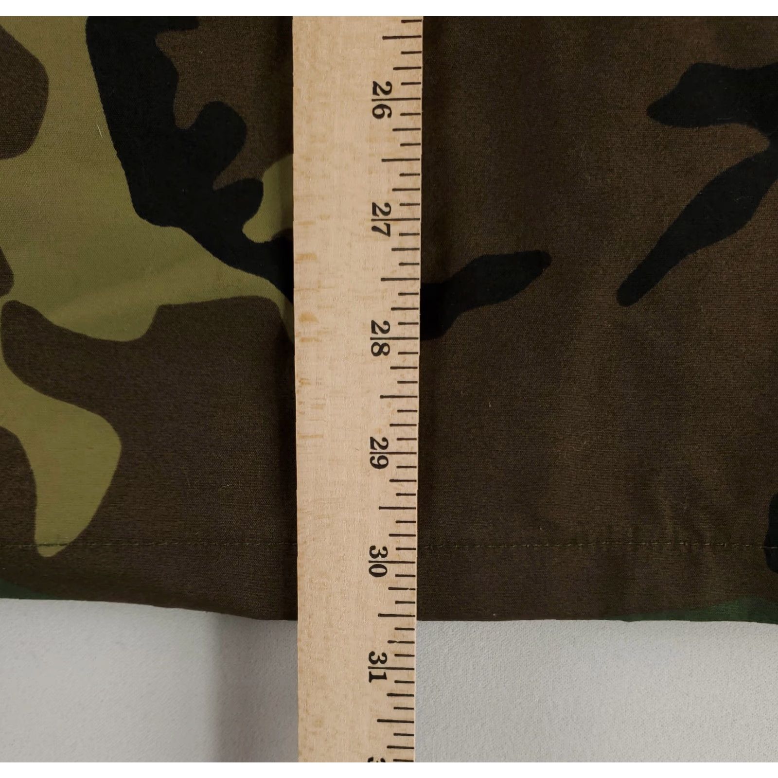 Vintage **US Army Parka Hooded Cold Weather Mens L Woodland Camo Nylon** User: US Army Parka Hooded Cold Weather Mens L Woodland Camo Nylon Size US L / EU 52-54 / 3 - 5 Thumbnail