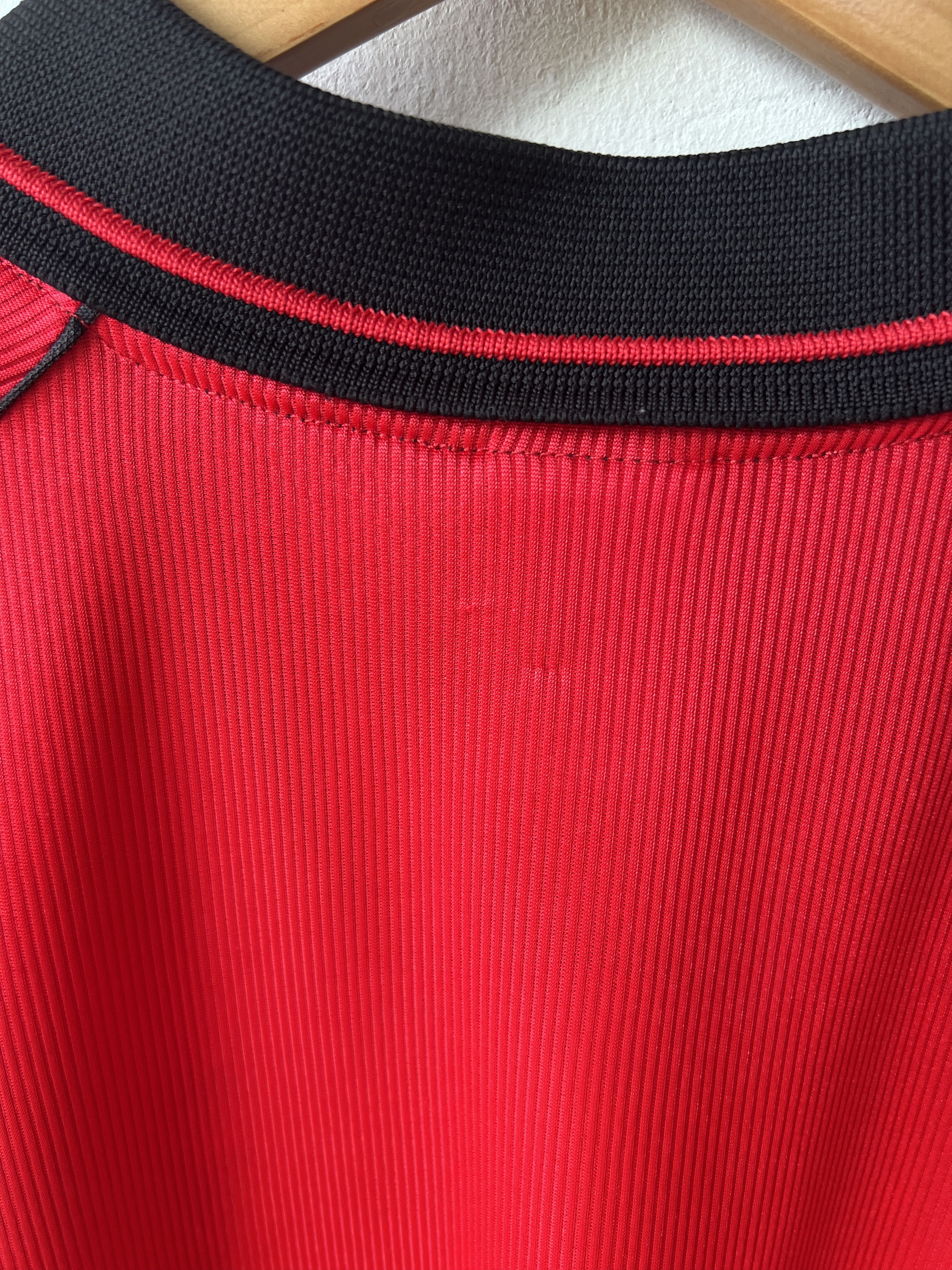 Adidas (XL) Benfica 1999-00 Uefa Cup Home Kit Size US XL / EU 56 / 4 - 7 Thumbnail