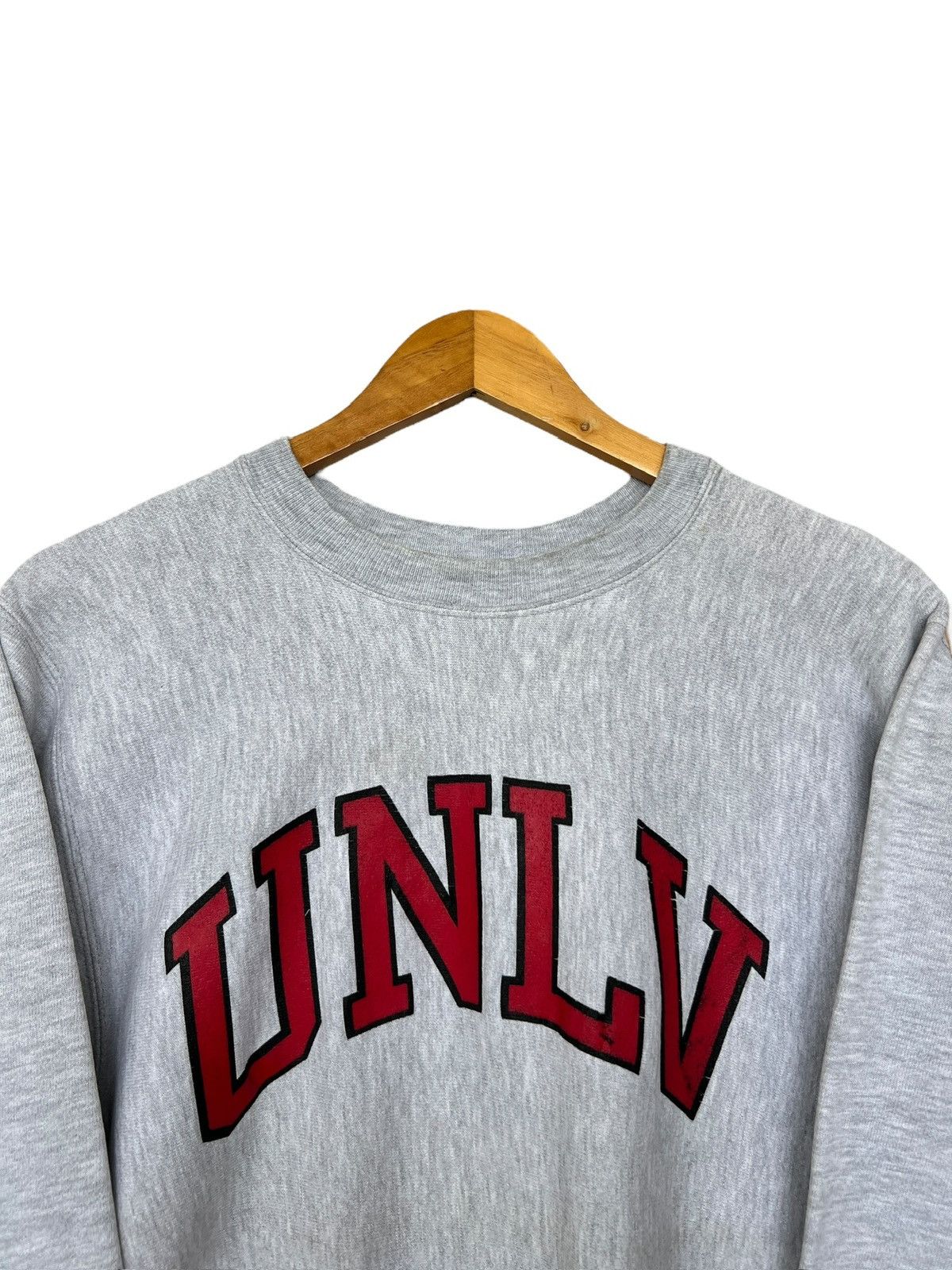 Champion Vintage 80s Champion Reverse Weave Las Vegas UNLV Sweatshirt Size US S / EU 44-46 / 1 - 2 Thumbnail