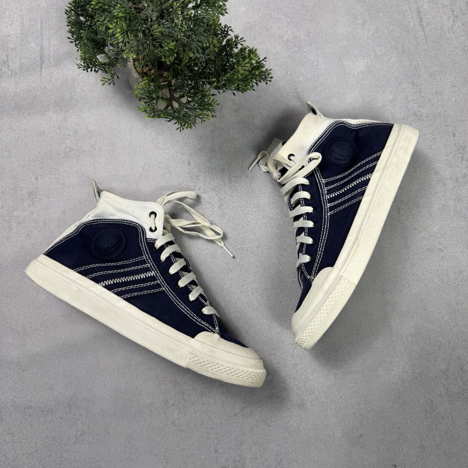 Diesel × Japanese Brand Diesel Zip Round S-Nentish Mid Leather