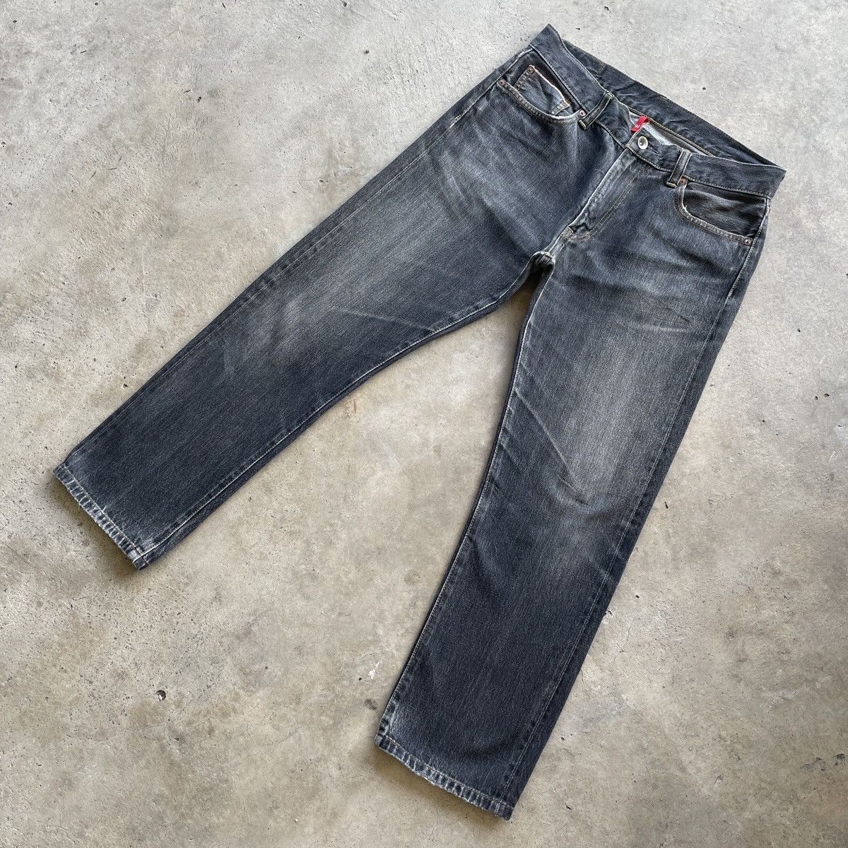 Japanese Brand Vintage Japanese UJ 002 Black Faded Denim Jeans Pants W34 Size US 34 / EU 50 - 2 Thumbnail