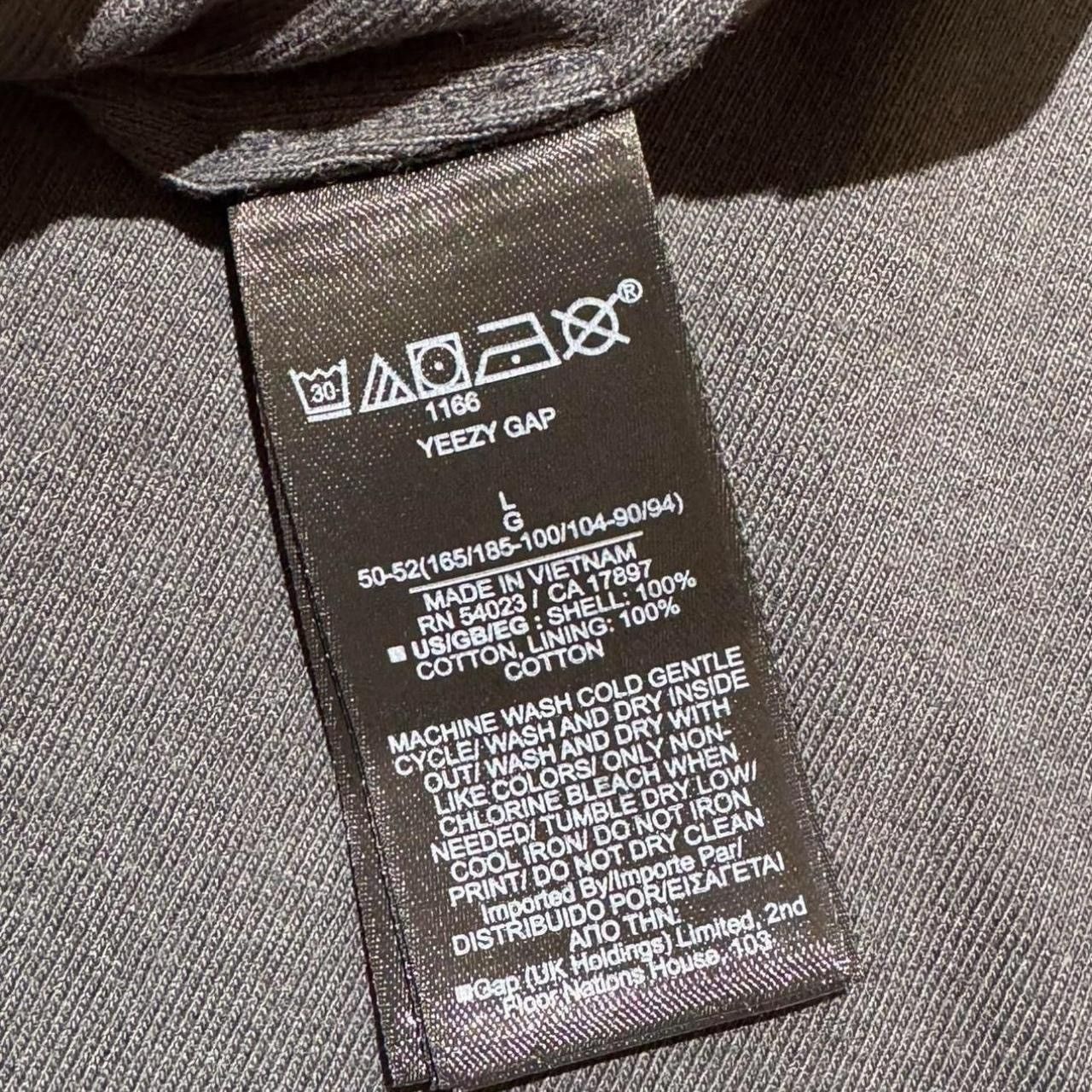 Balenciaga × Gap × Yeezy Yeezy Gap Balenciaga Dove No Seam Tee Black Size US L / EU 52-54 / 3 - 5 Thumbnail