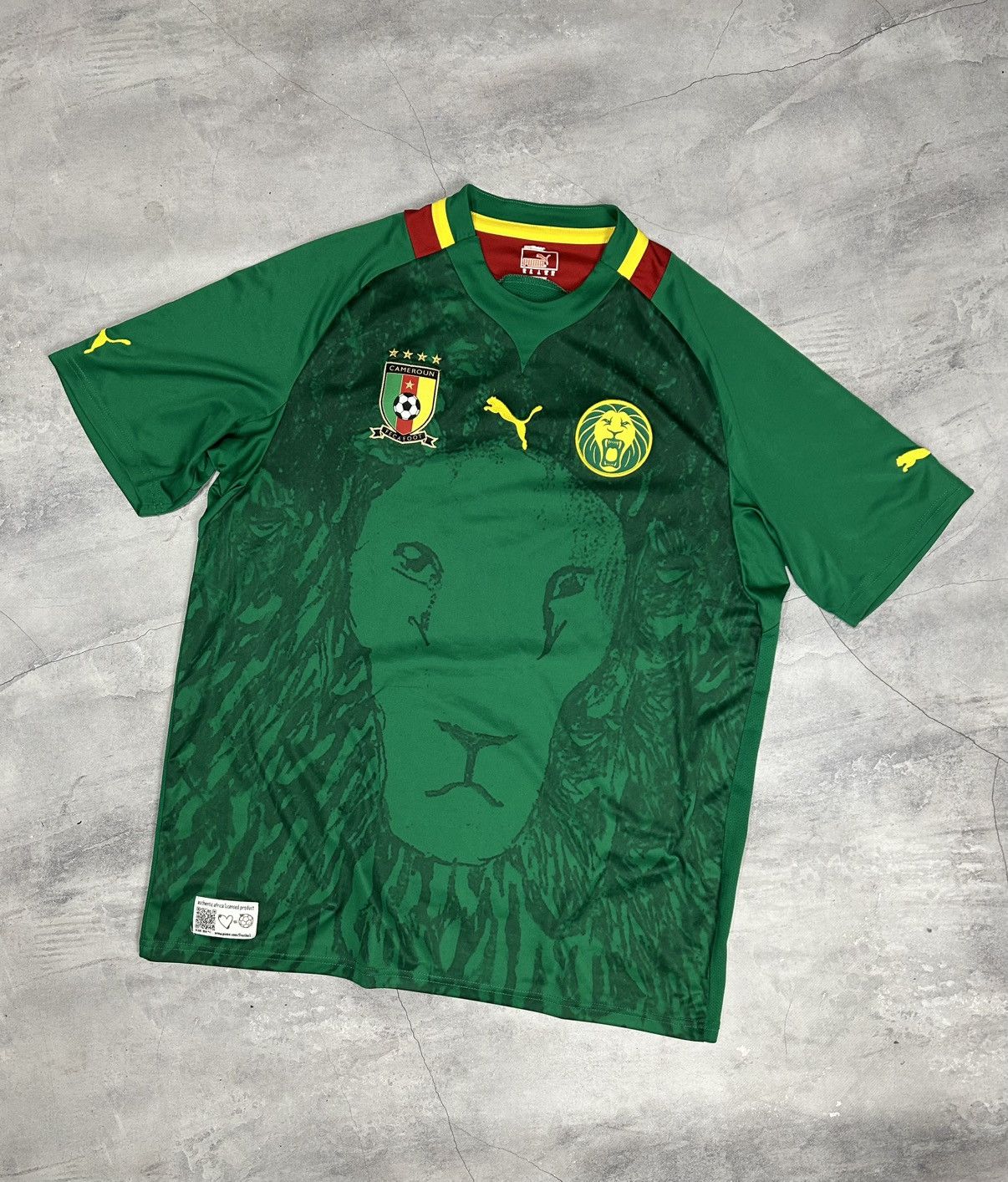Puma Cameroon 2012-2013 Home Football Shirt Soccer Jersey Puma Size US XL / EU 56 / 4 - 1 Thumbnail