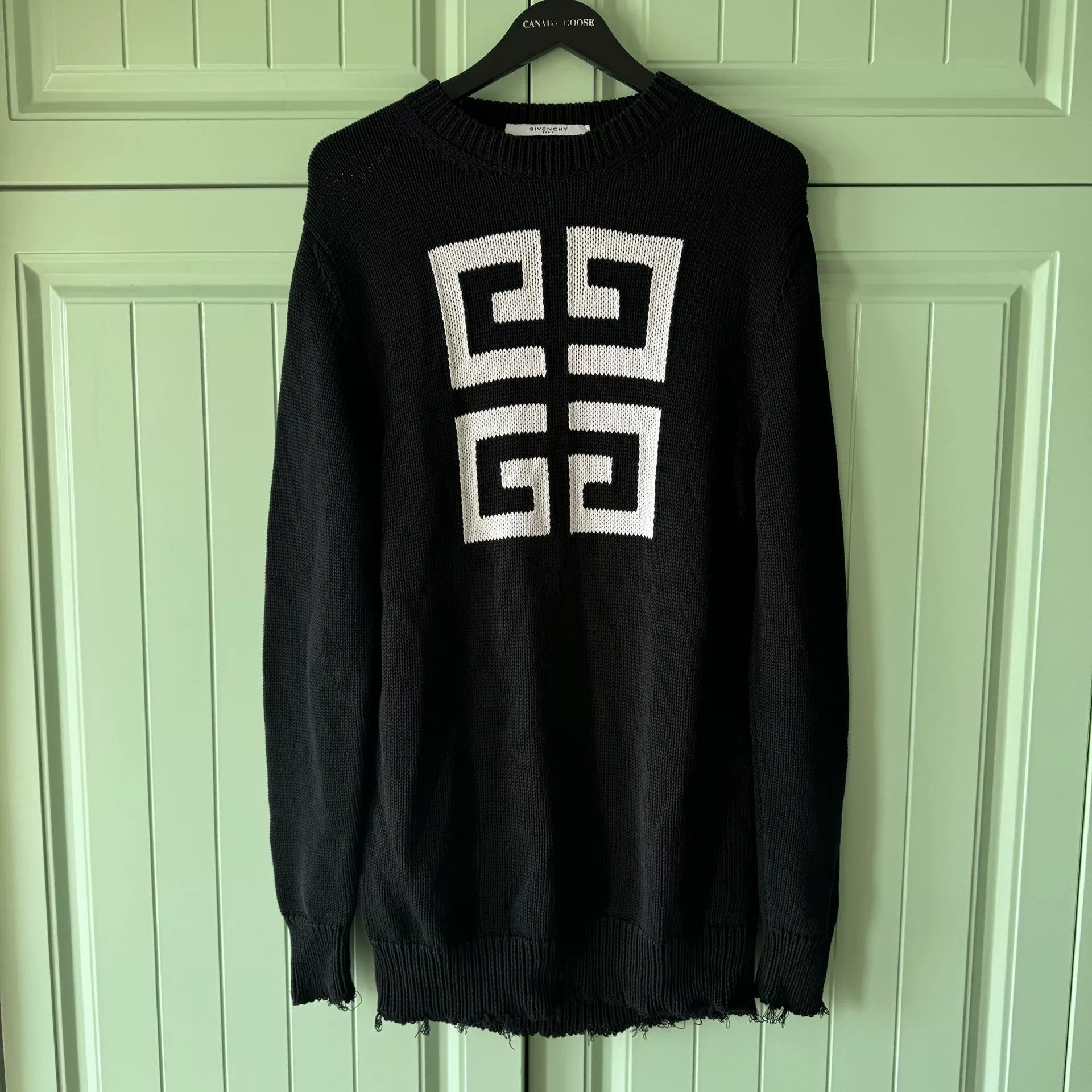 Givenchy Givenchy Black Four-Grid Logo Sweater Size US M / EU 48-50 / 2 - 1 Thumbnail