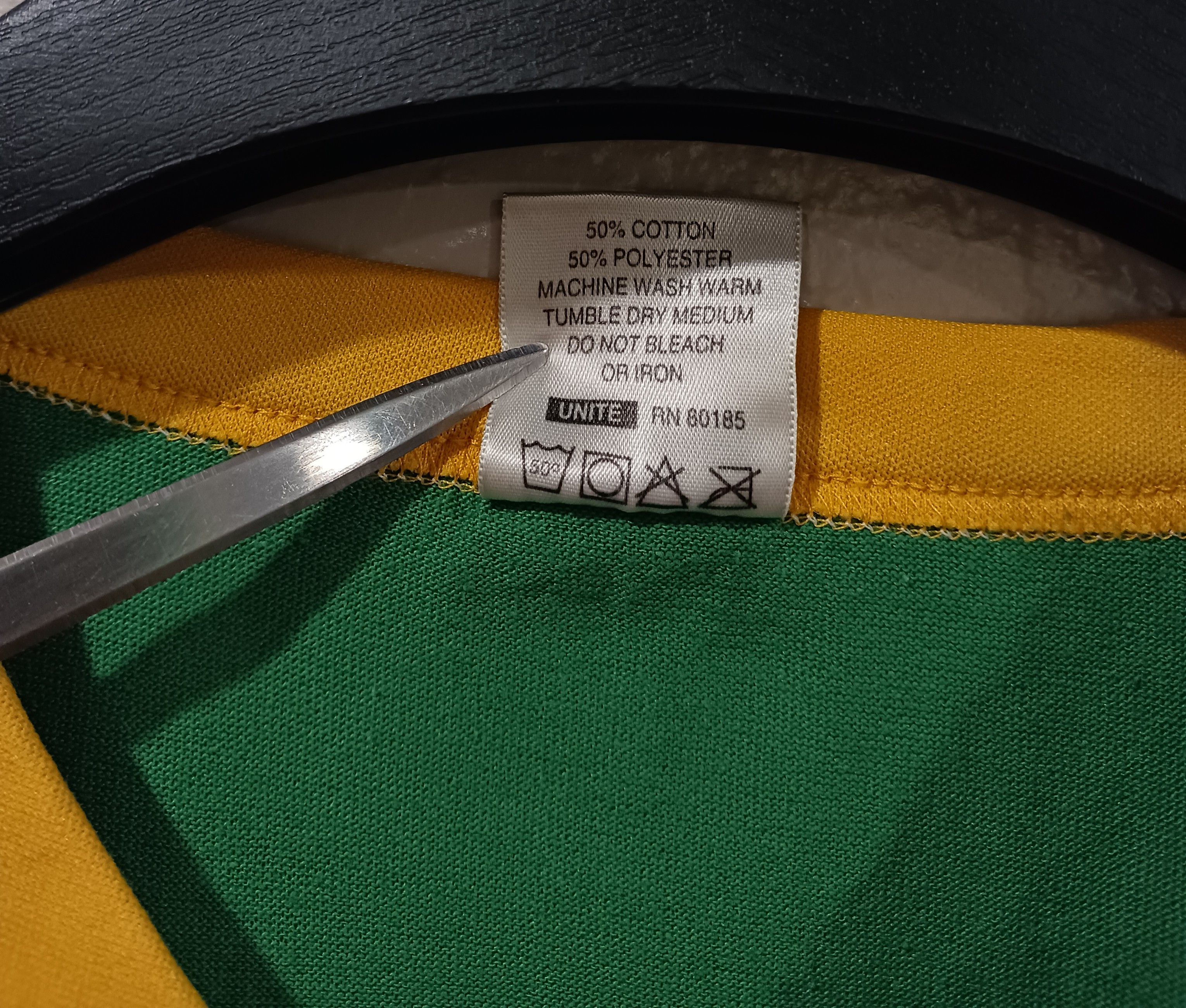 Vintage Don Alleson Athletic St. Kevin Track Vintage 90s V-Neck Tee Size US L / EU 52-54 / 3 - 6 Thumbnail