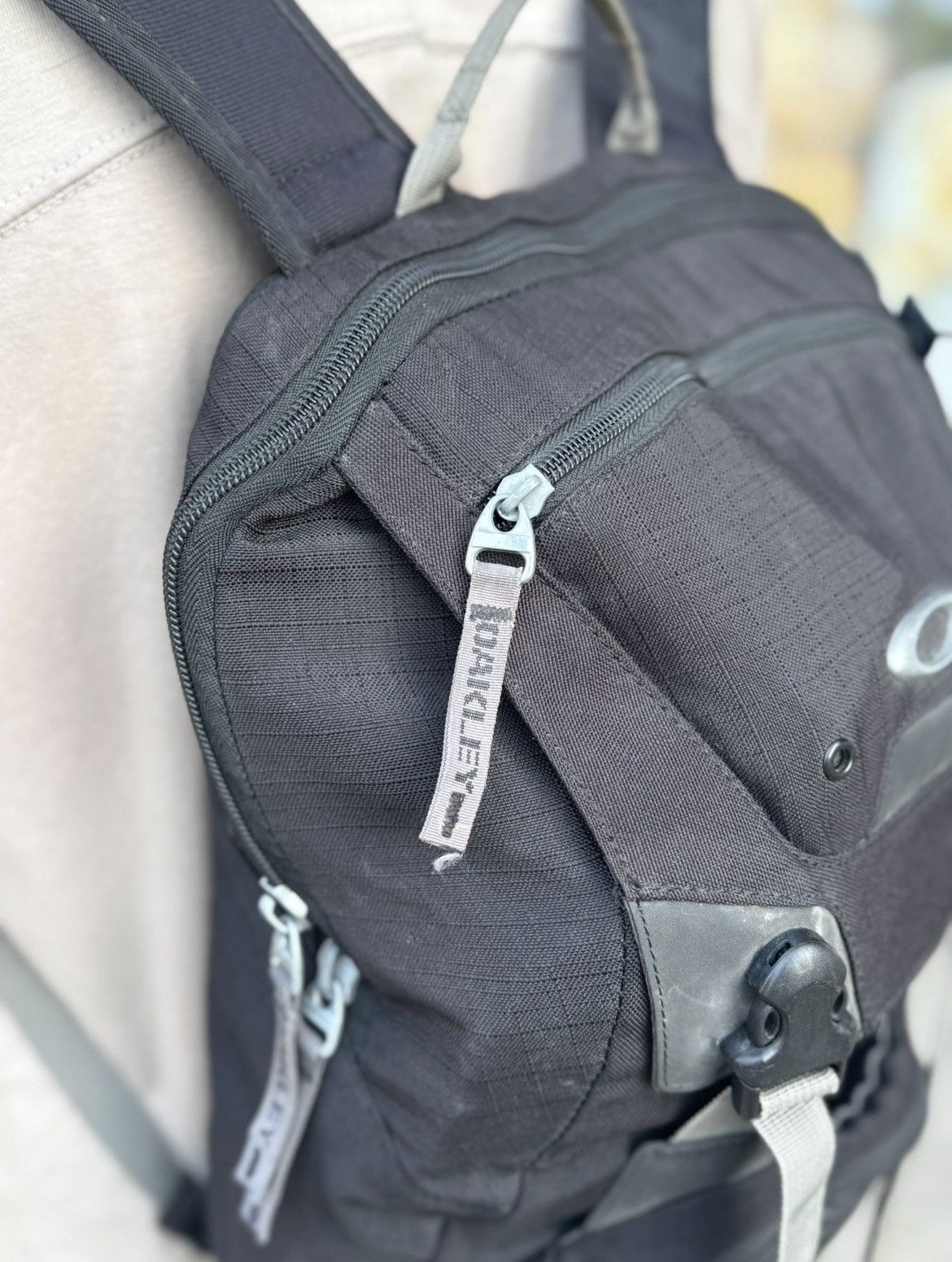 Oakley × Vintage Oakley Bag Vintage Streetwear Outdoor Life Size ONE SIZE - 5 Thumbnail