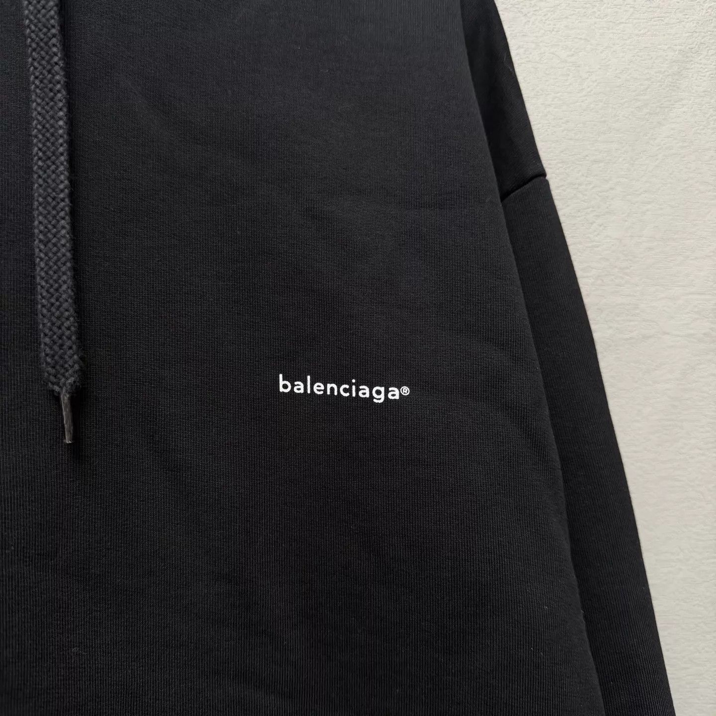 Balenciaga Balenciaga Small Logo Hoodie Black XS 99 New Size US XS / EU 42 / 0 - 4 Thumbnail