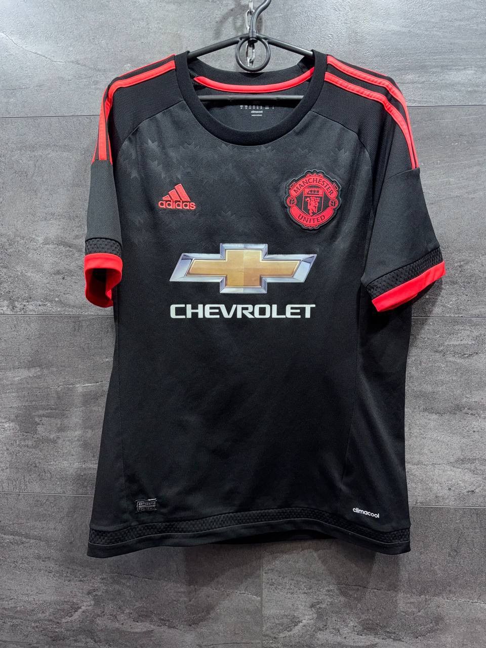 Adidas Manchester United Jersey 2015 2016 Football Shirt Adidas Size US M / EU 48-50 / 2 - 1 Thumbnail