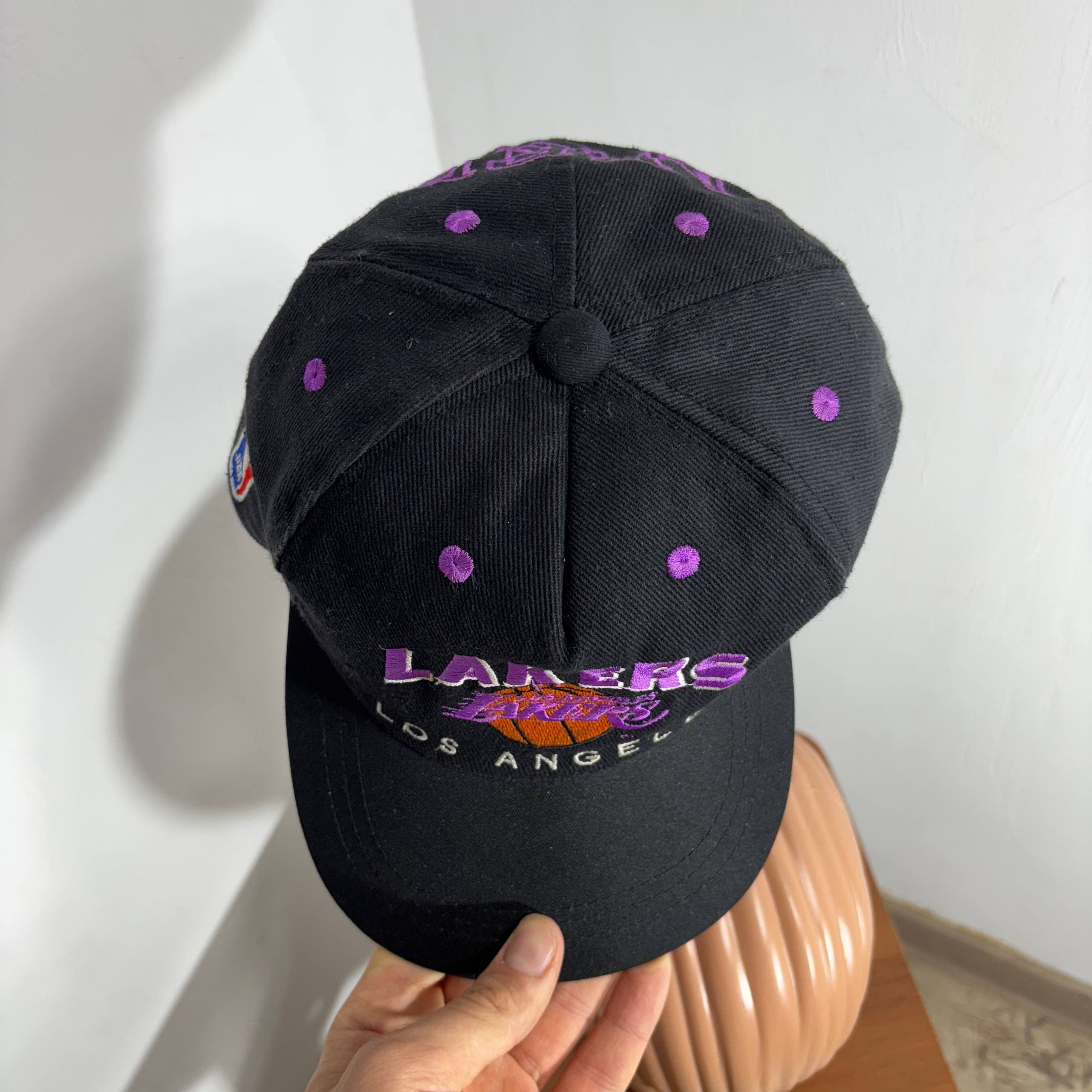 Vintage VINTAGE 90s NBA LA Lakers Black Purple Snapback Cap Hat Size ONE SIZE - 5 Thumbnail