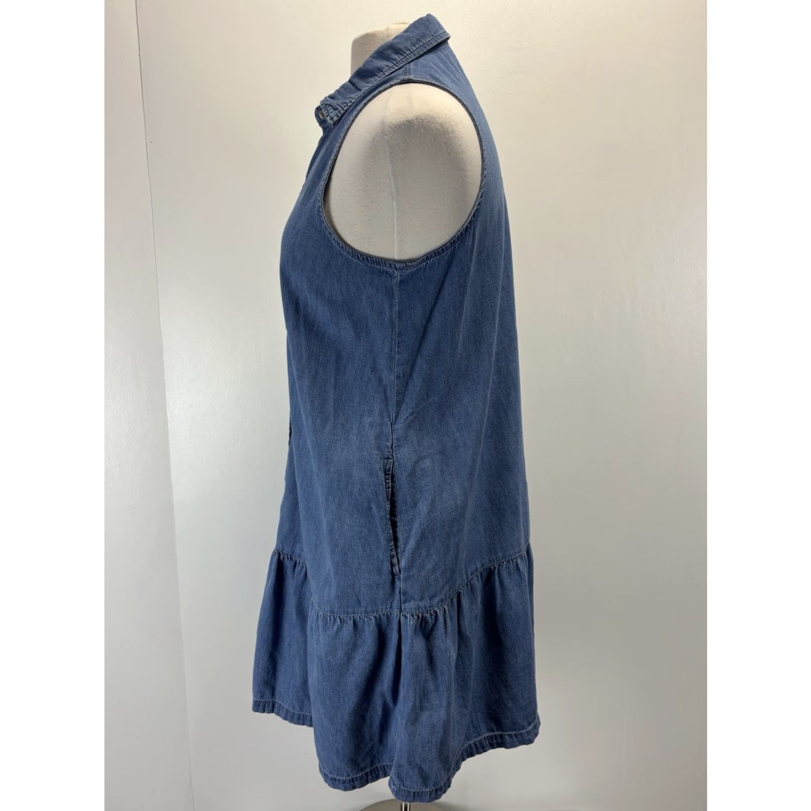 Gap VINTAGE Gap Mini Shirt Dress Women’s Small Blue Chambray Ruffle Pockets Casual Size S / US 4 / IT 40 - 2 Thumbnail