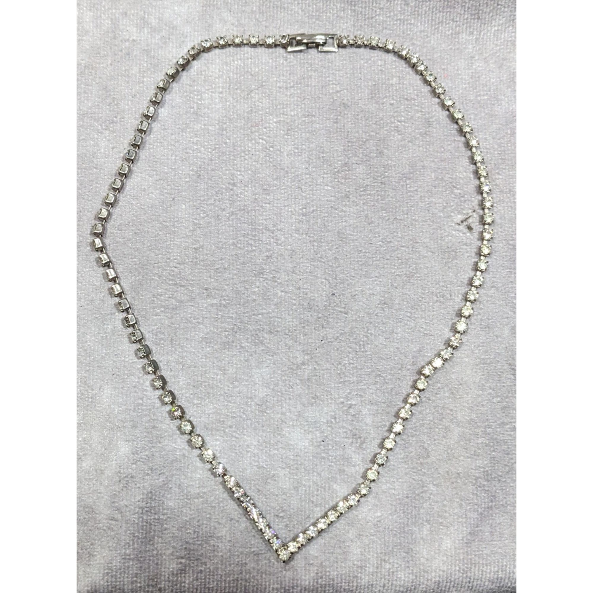 Other Vintage Glam Silver Tone Rhinestone Chevron Necklace Size ONE SIZE - 5 Thumbnail