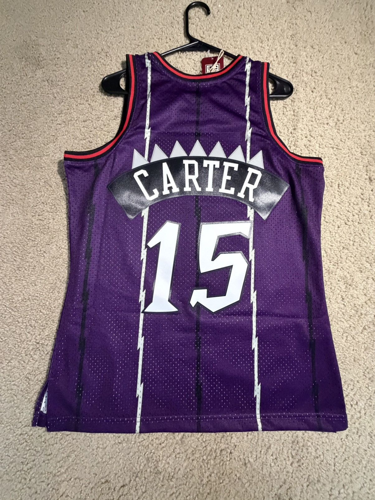 Mitchell & Ness Mitchell & Ness Vince Carter Toronto Raptors Swingman Jersey Size US M / EU 48-50 / 2 - 7 Thumbnail