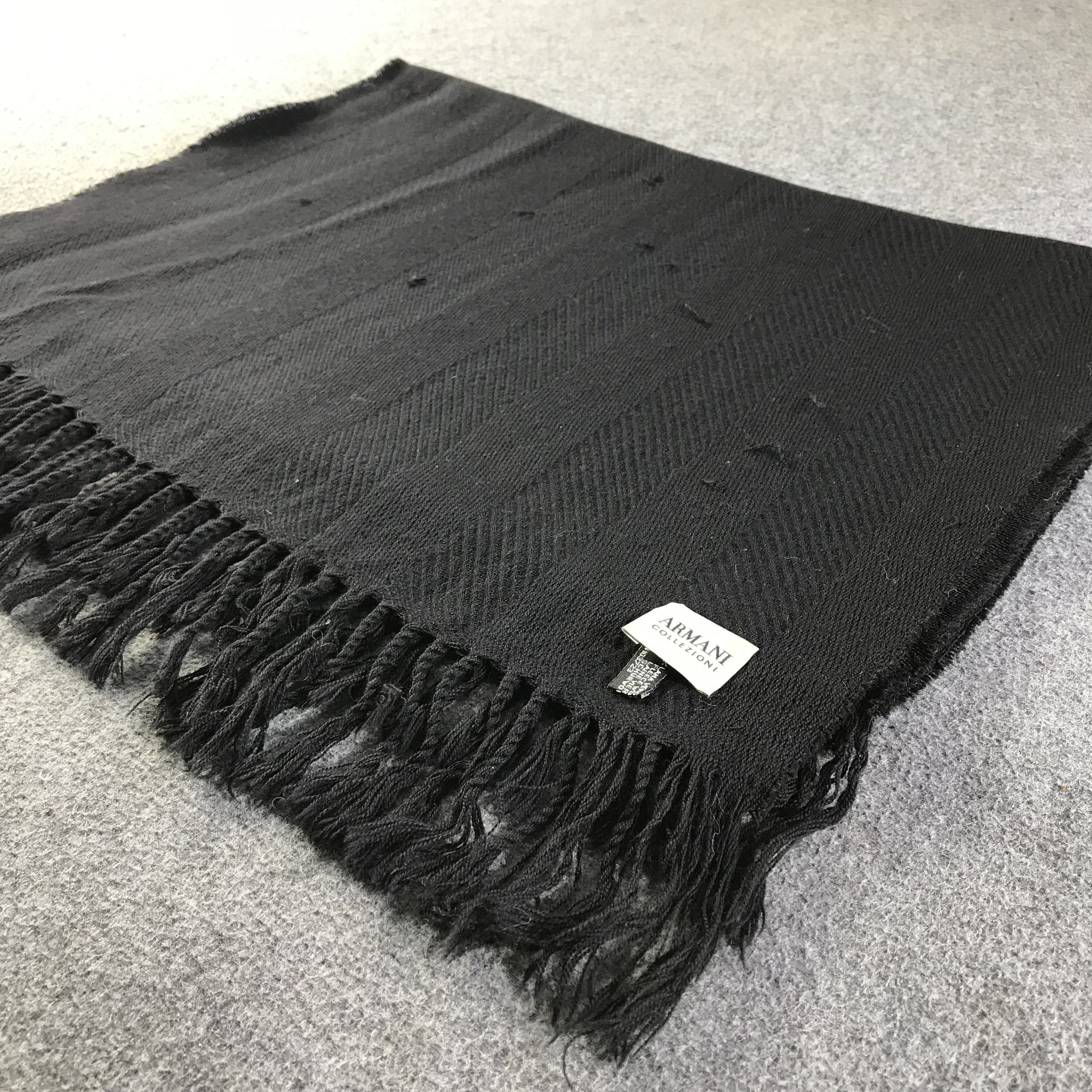 Armani Collezioni Armani Scarf / Muffler / Neckwear SS1457 Size ONE SIZE - 7 Thumbnail