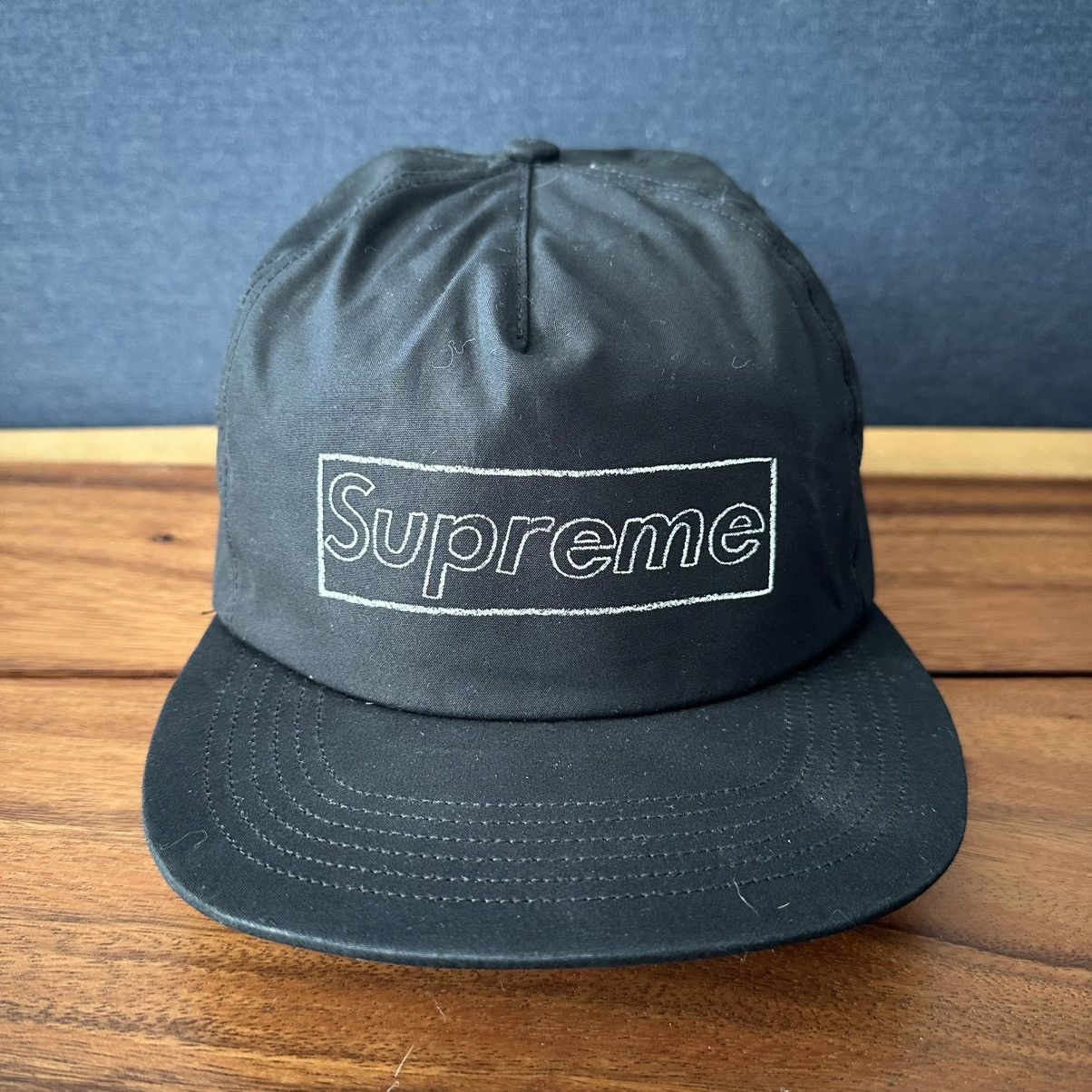 帽子 Supreme kaws chalk logo 5panel cap Supreme KAWS Chalk Logo 5-Panel (SS21) - $46